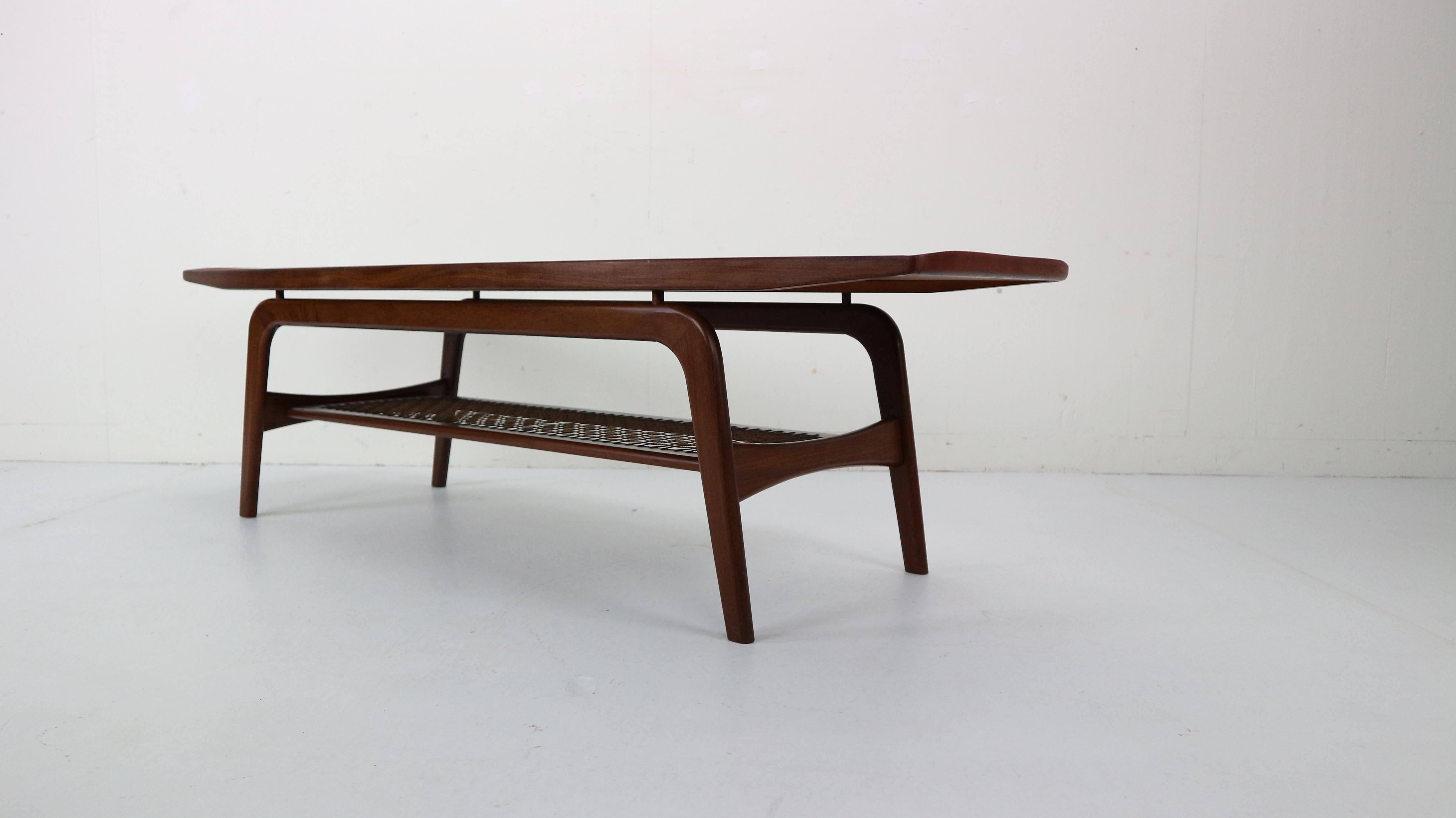 Danish Teak and Wicker Coffee Table by Arne Hovmand-Olsen, 1960, Denmark In Good Condition In The Hague, NL