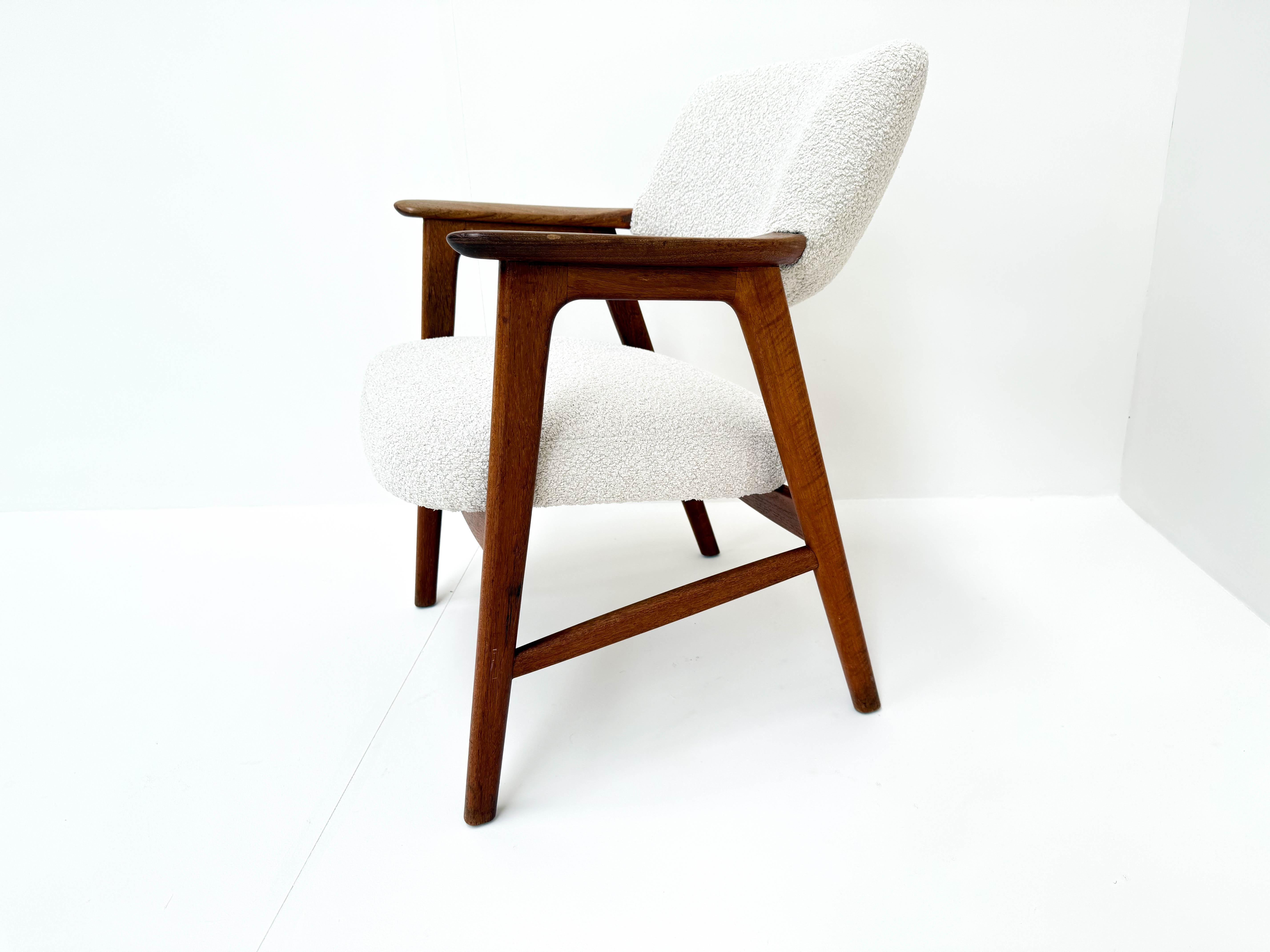 Danish Teak Armchair by Erik Kirkegaard, Model 42, 1960s For Sale 2