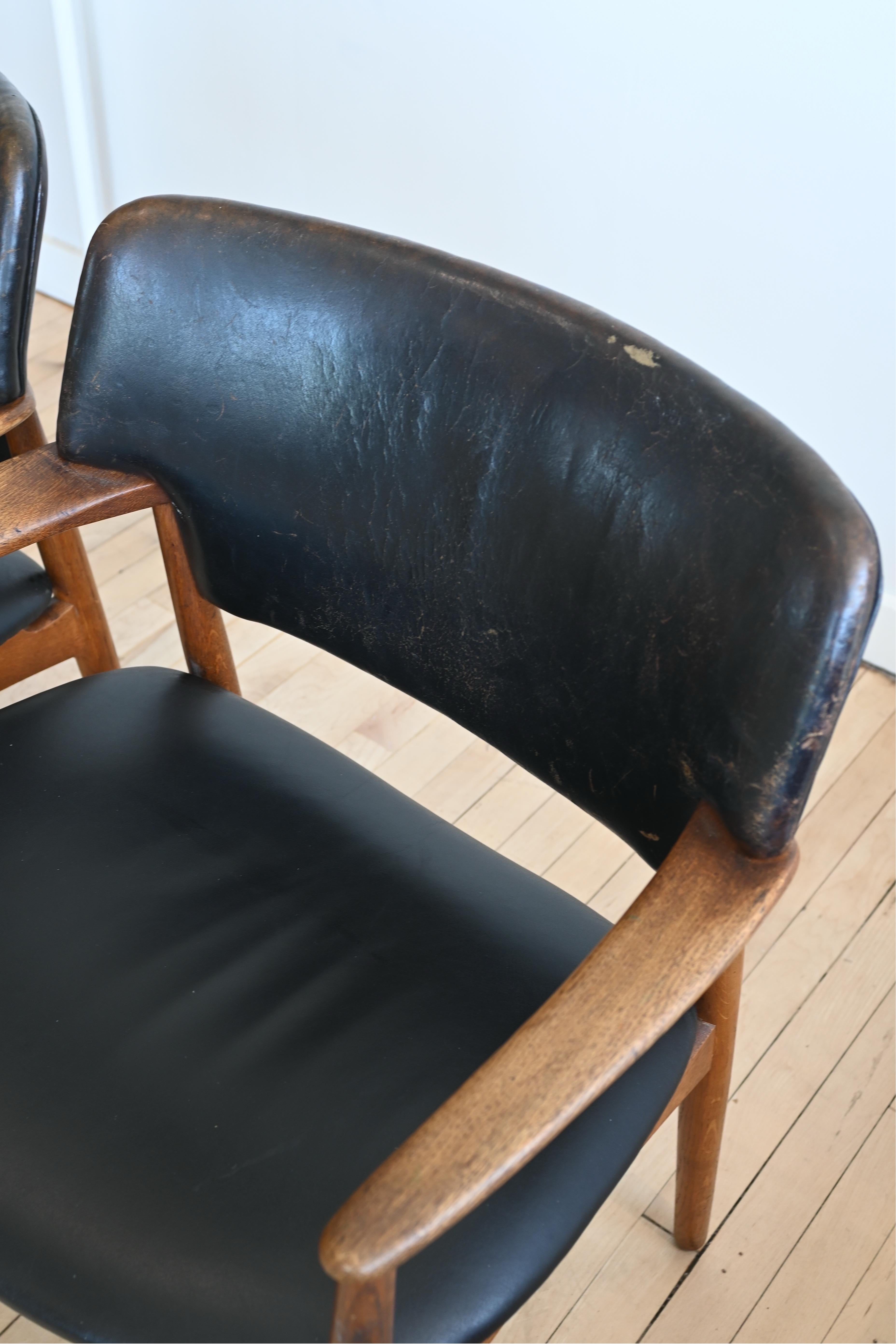 Mid-Century Modern Danish Teak Armchairs, a pair For Sale