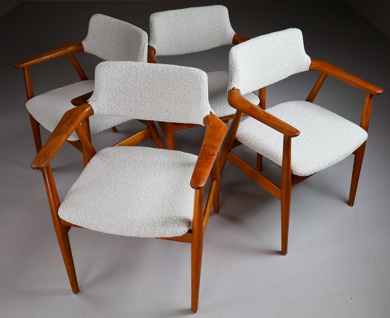 Danish Teak Armchairs GM11 by Svend Aage Eriksen in New Boucle Fabric, 1960s For Sale 1