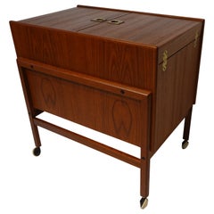 Danish Teak Bar Cart / Trolley in the Style of Buch / Anderson for Dyrlund