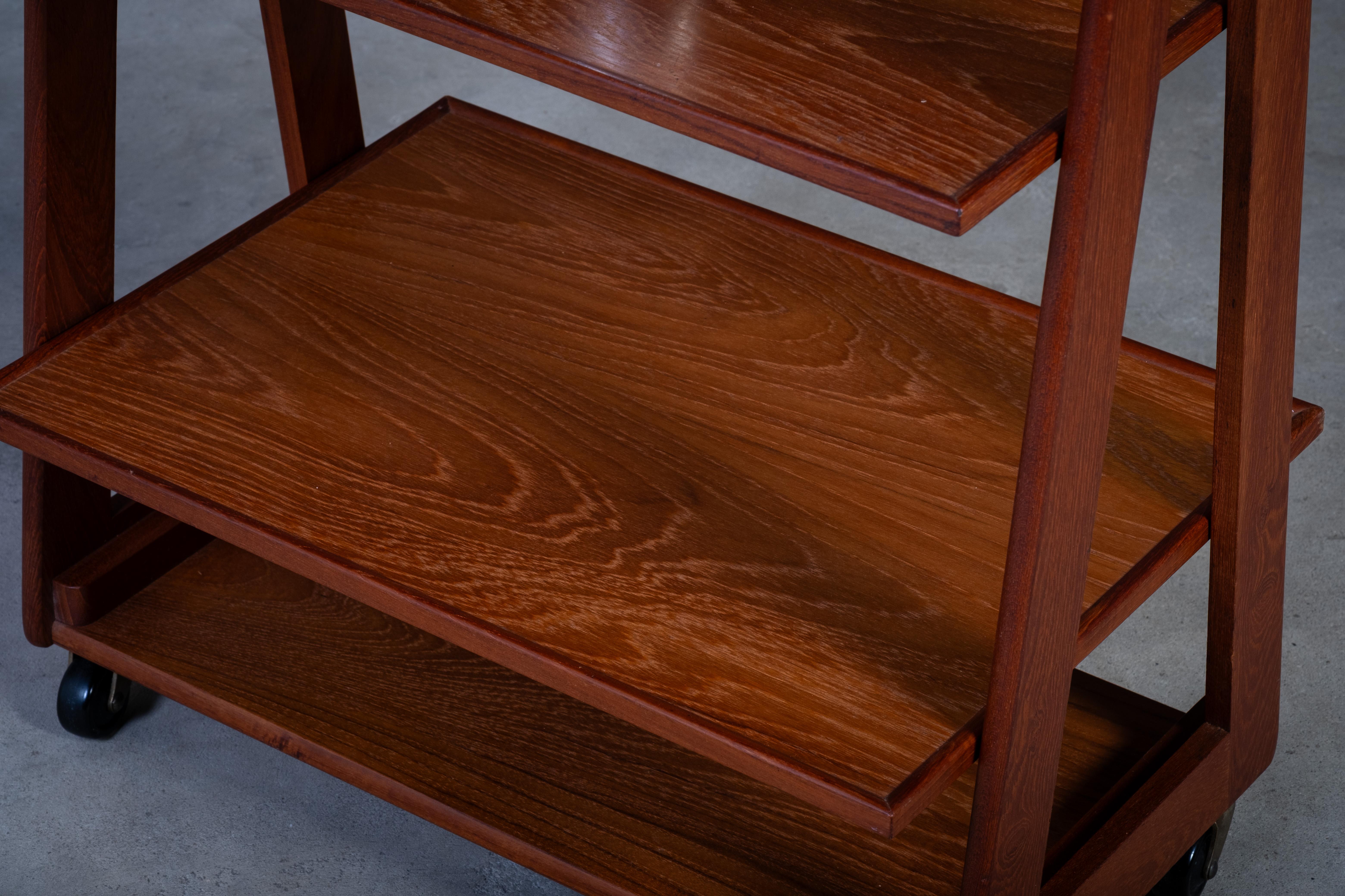 Danish Teak Bar / Serving Trolley with Champagne Bucket, 1960s For Sale 2