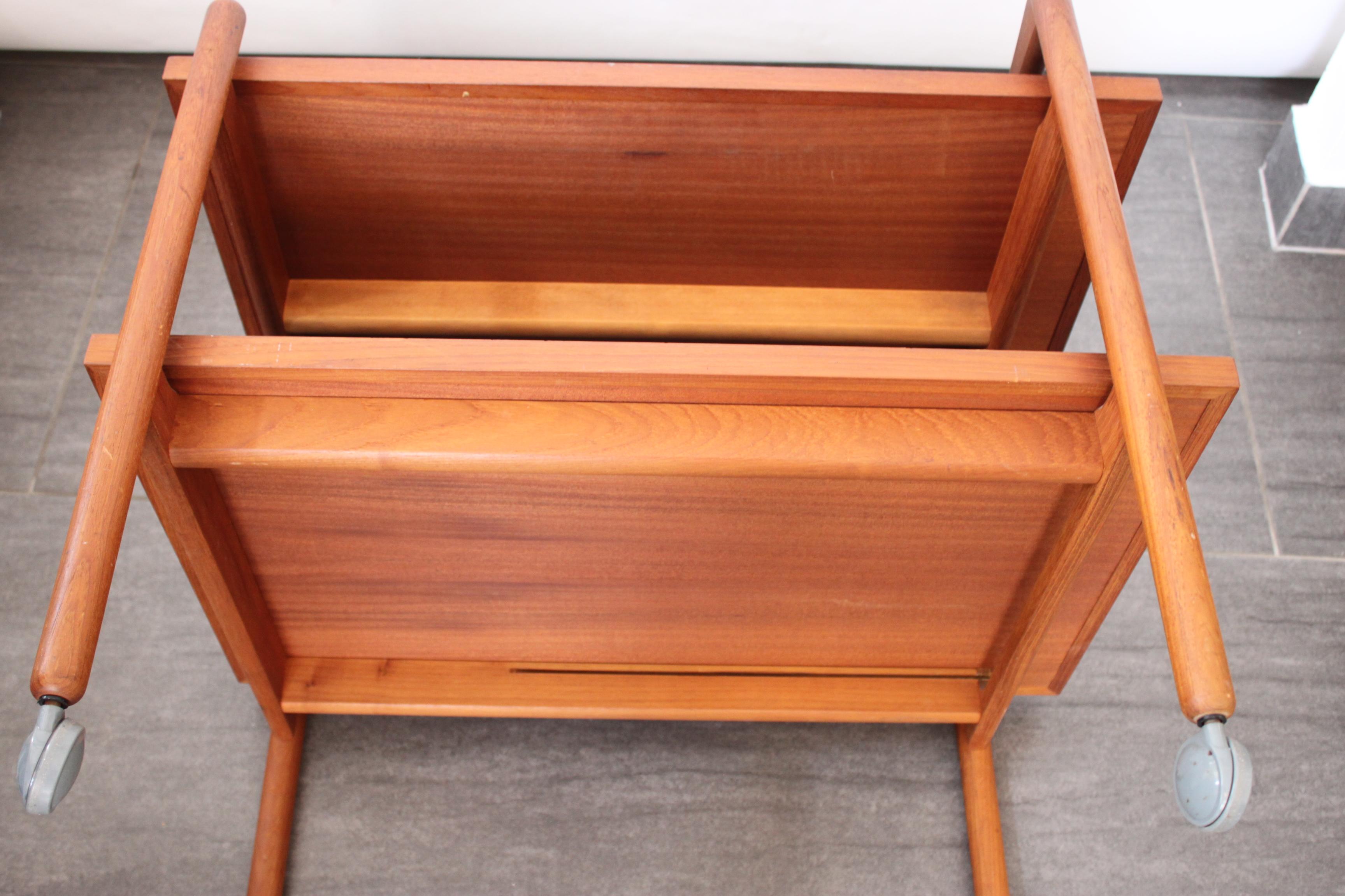 20th Century Danish Teak Bar Trolley with Serving Tray For Sale