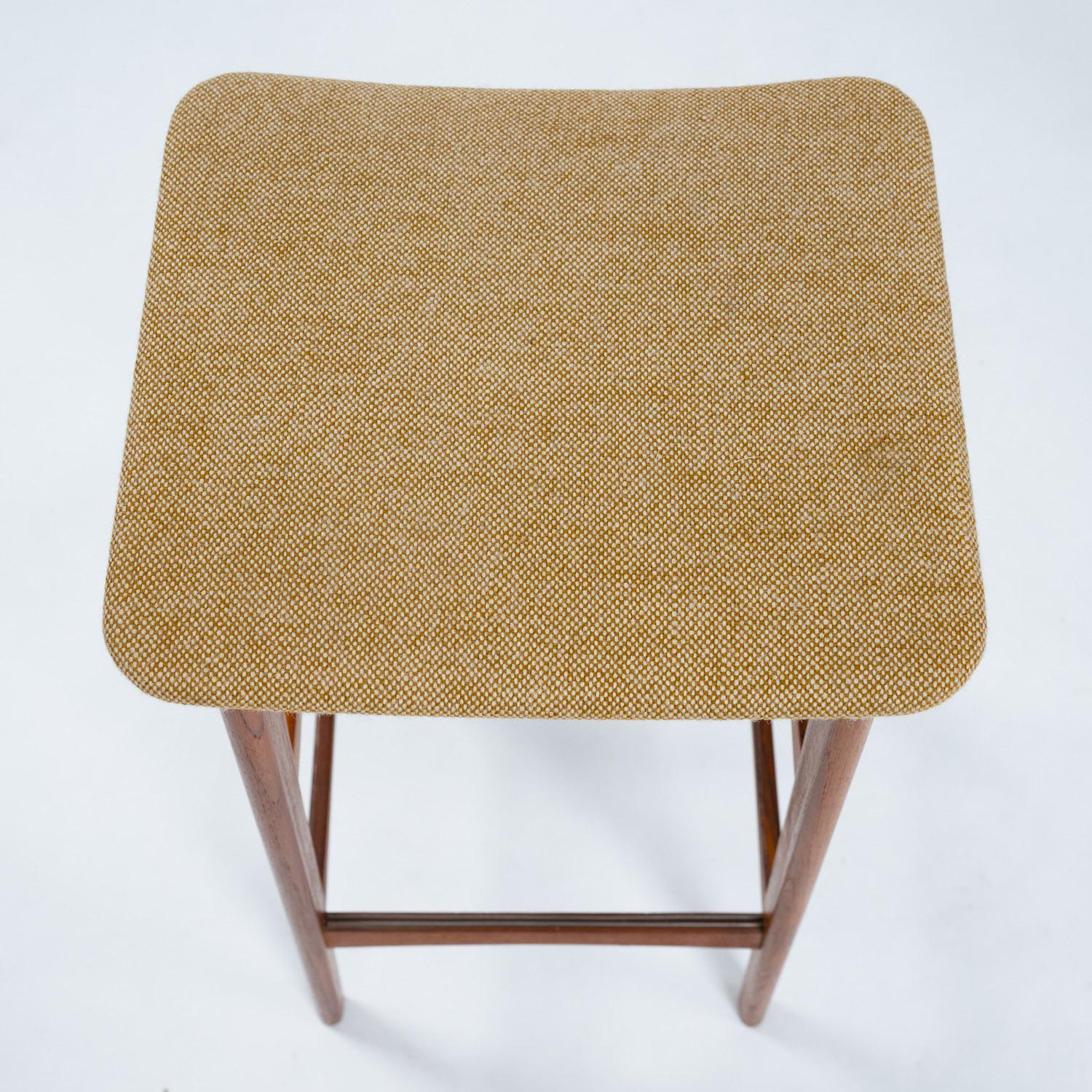 Dänische Barhocker aus Teakholz von Erik Buch für Dyrlund, Dänemark 1960er Jahre, 3er-Set im Angebot 9