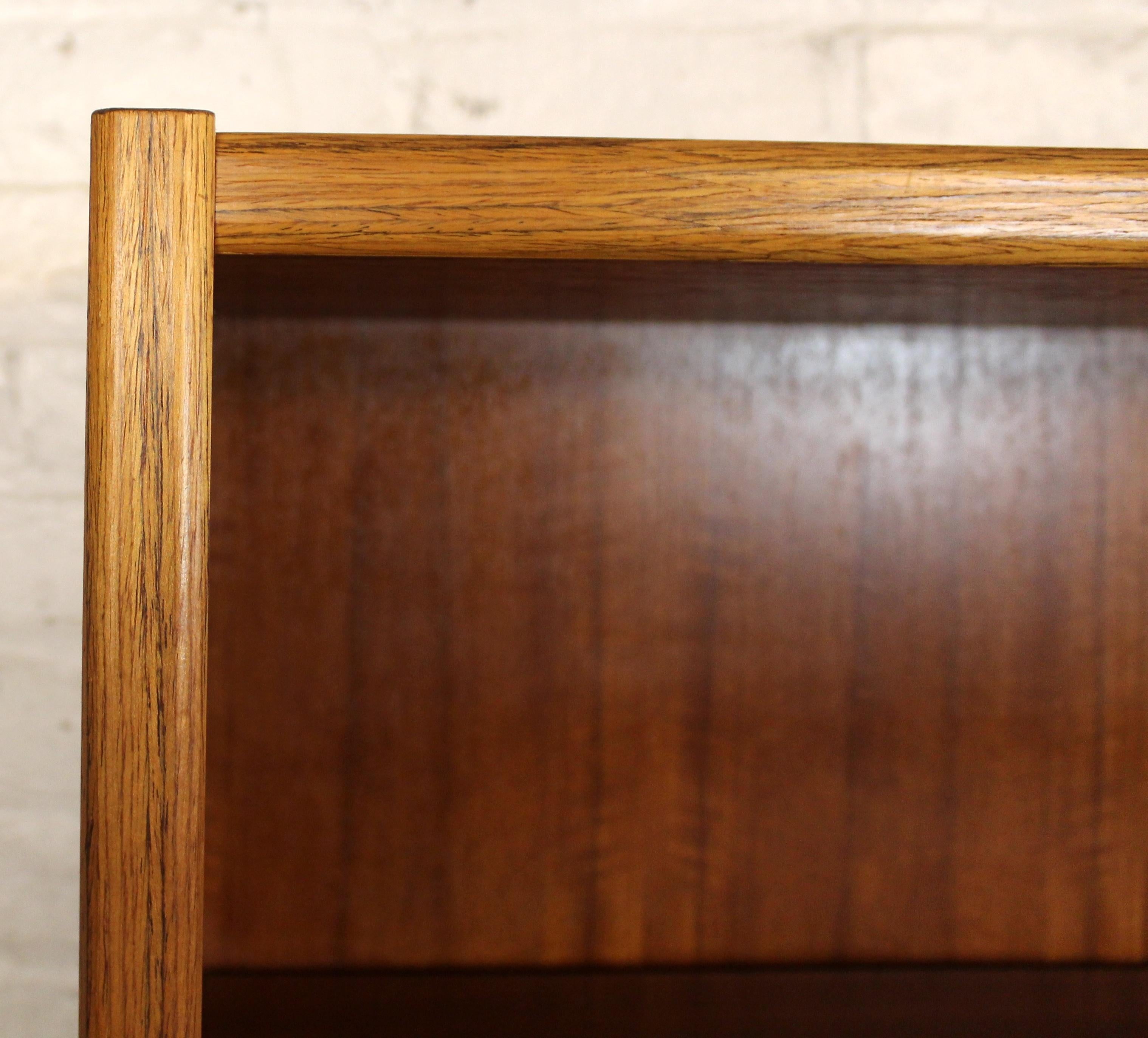 Danish Teak Bookcase by Uldum Møbelfabrik For Sale 5