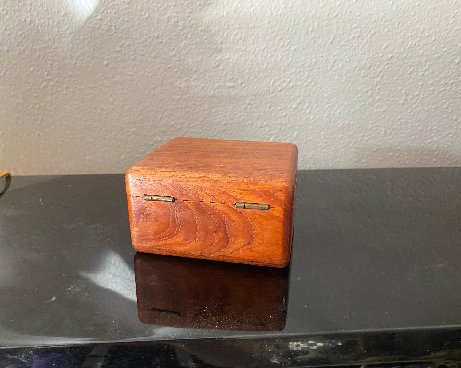 Danish Teak Box by Wiggers In Good Condition In Waddinxveen, ZH