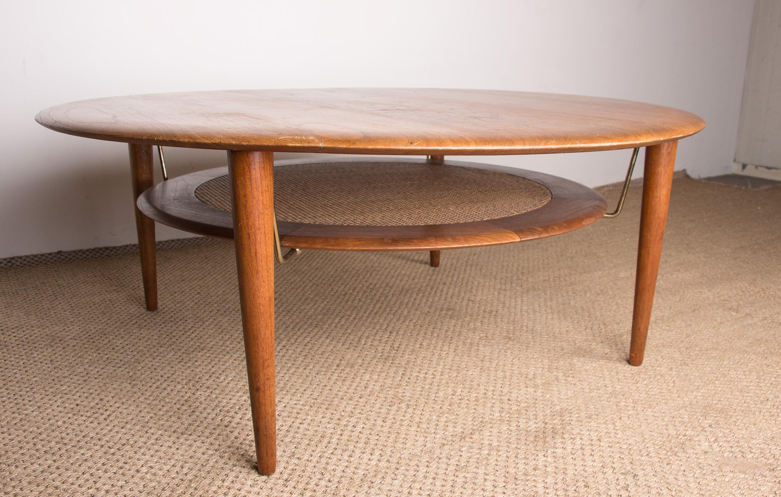 Danish Teak, Brass and Cane FD 515 Round 2-Tier Coffee Table by Peter Hvidt 2