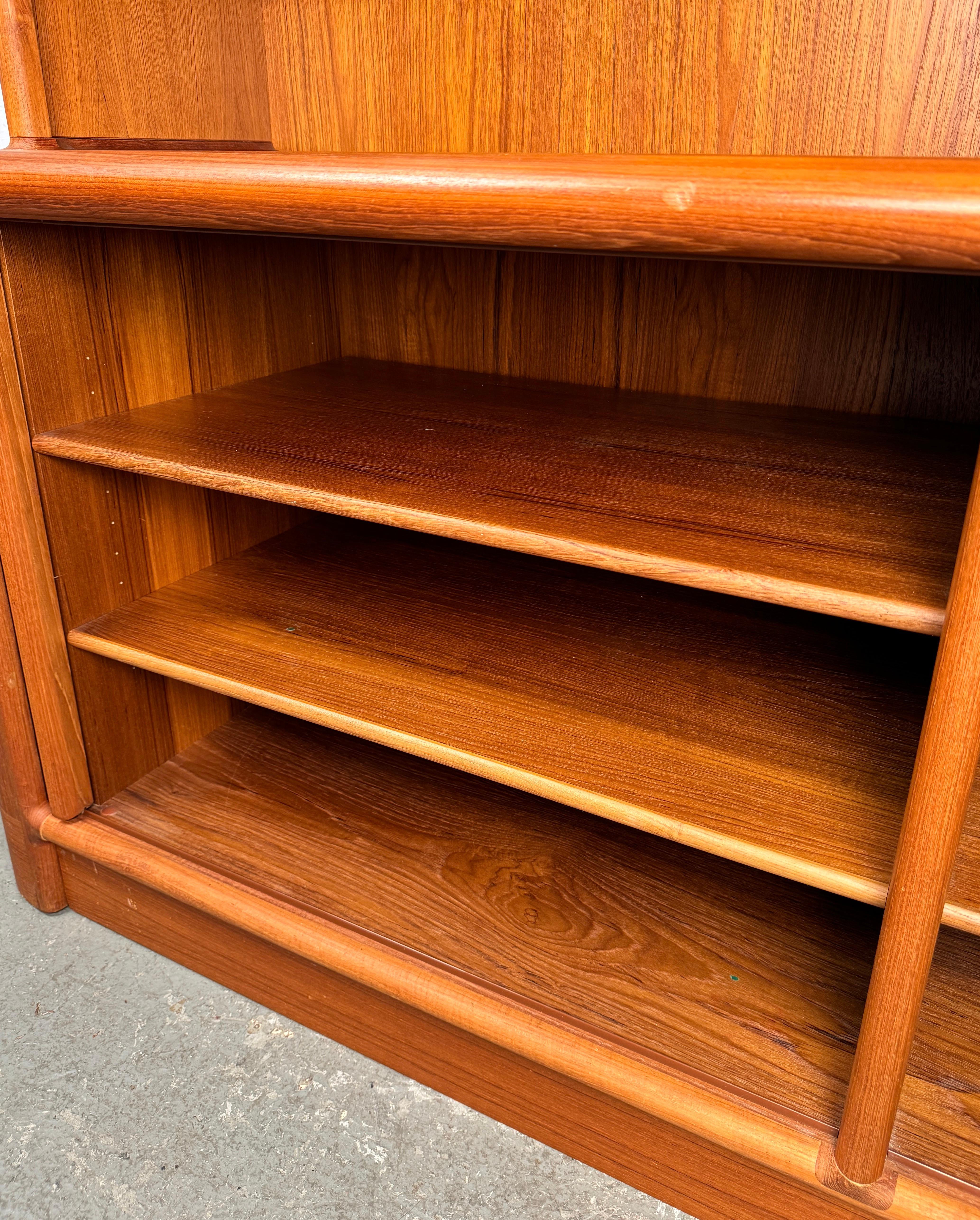 Buffet in teak danese di Kibaek Mobelfabrik in vendita 5