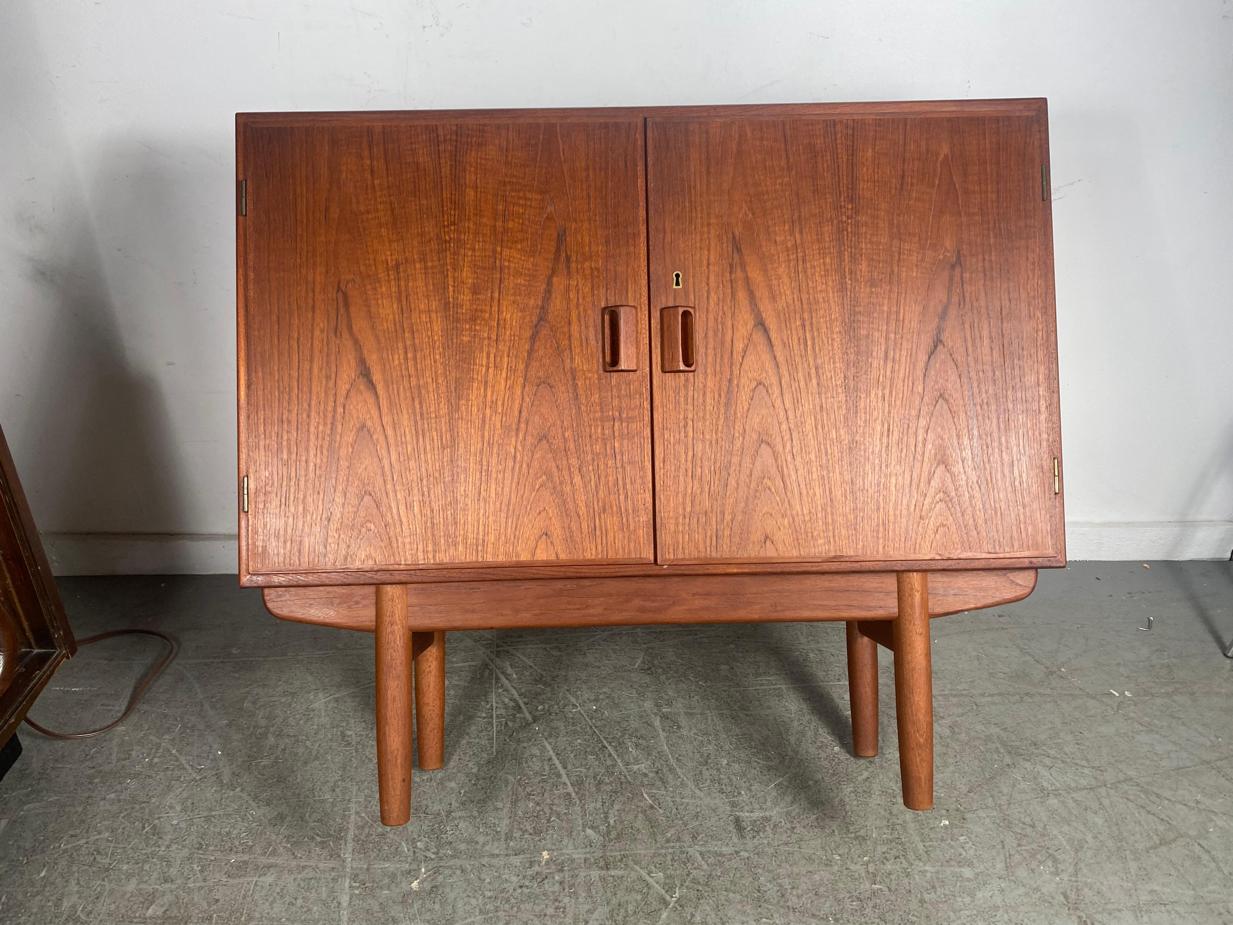 Danish Teak Cabinet by Børge Mogensen for Søborg Furniture, 1950s 7