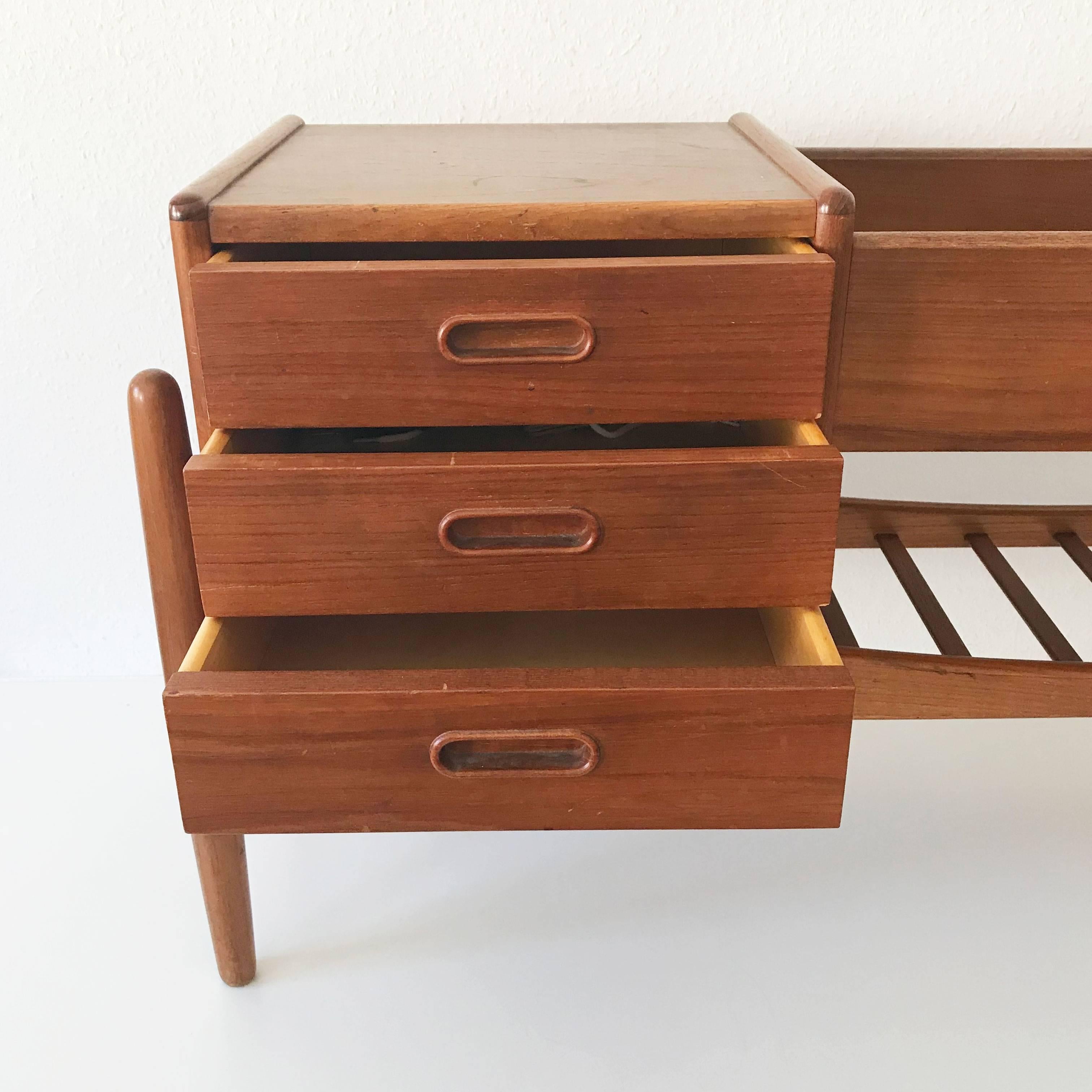 Mid-20th Century Danish Teak Cabinet with Planter and Three-Drawers by Arne Vodder, 1960s