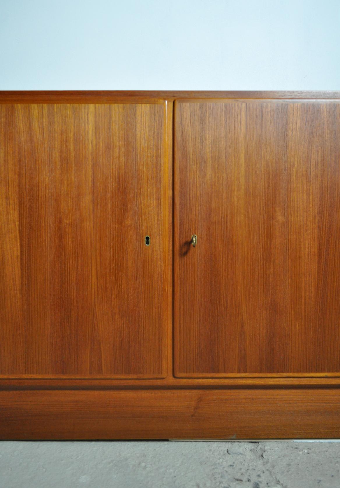 Danish Teak Cabinets by Hundevad & Co, Set of 3 5
