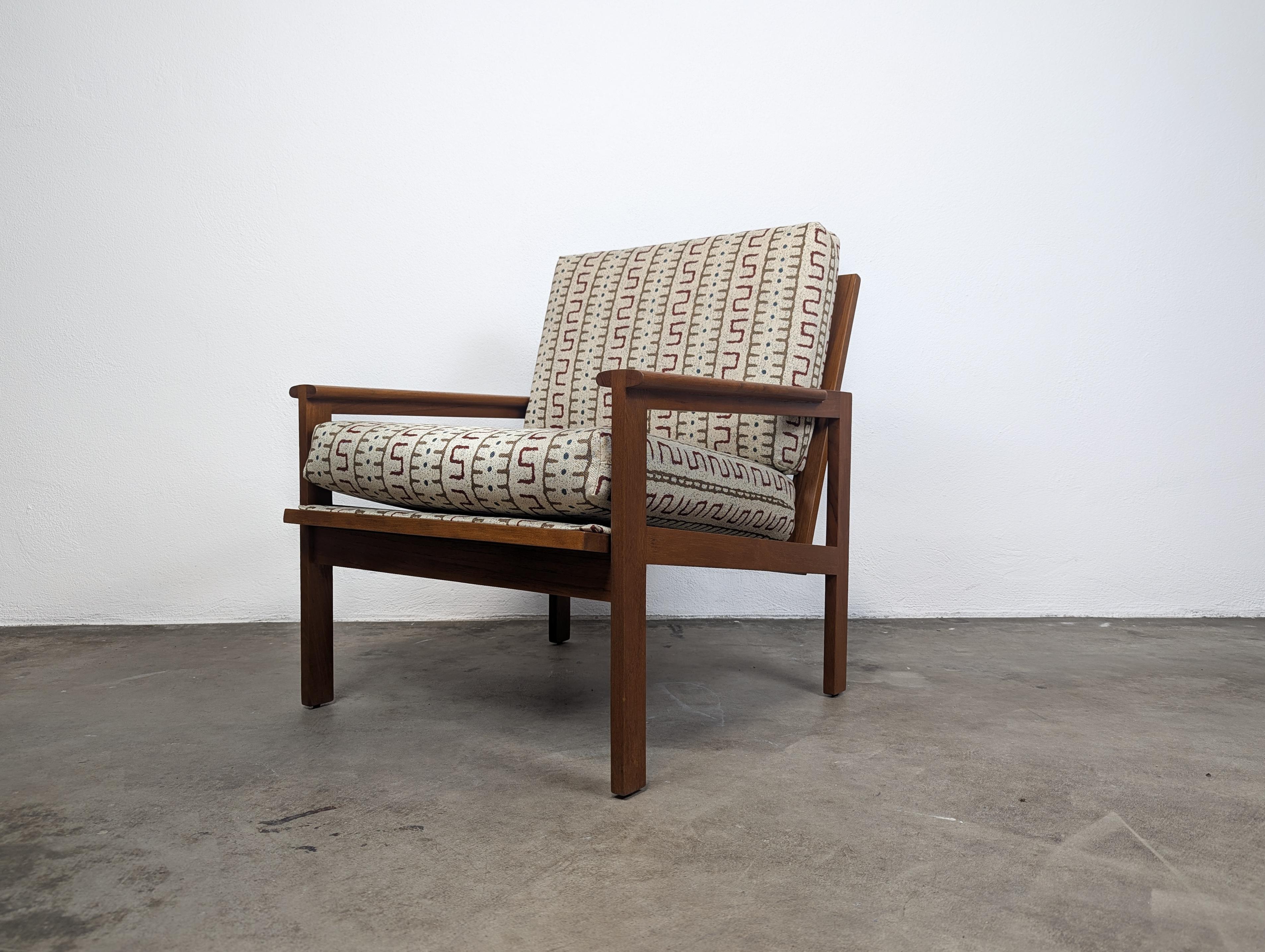 Butaca danesa Capella de teca, Illum Wikkelsø para Niels Eilersen, c. 1960 Moderno de mediados de siglo en venta