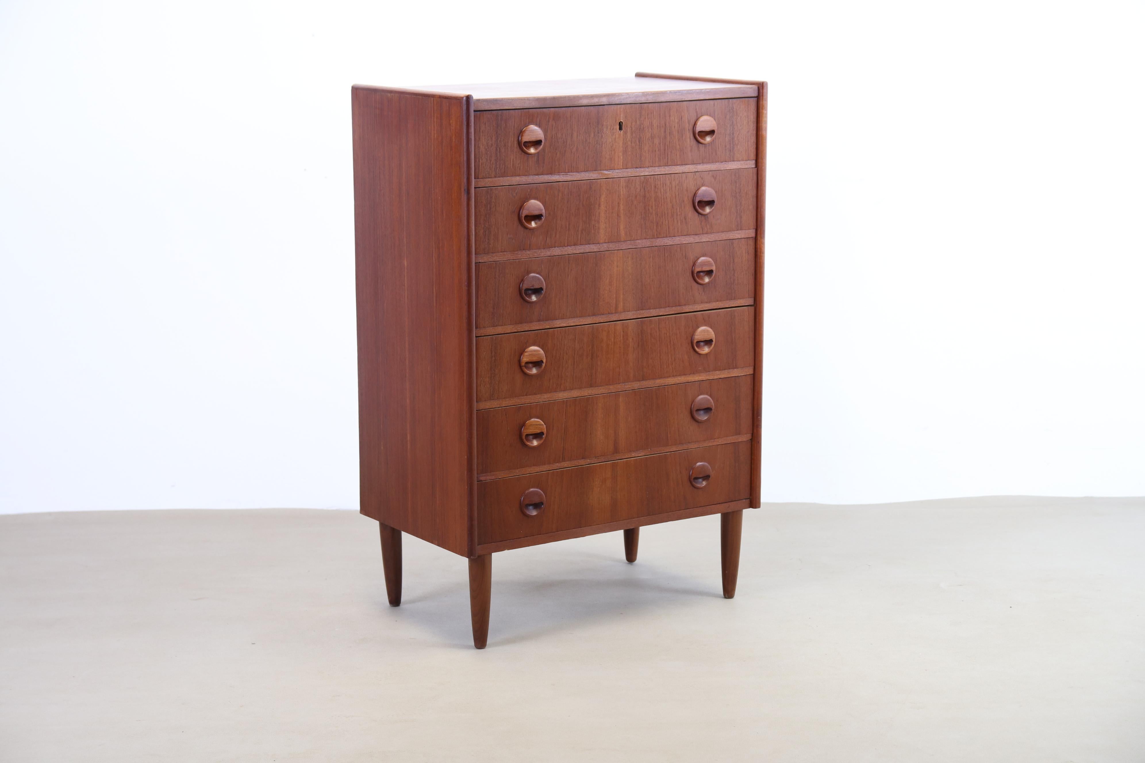 Danish Teak Chest of Drawers, 1960's In Good Condition In Amsterdam, Noord Holland