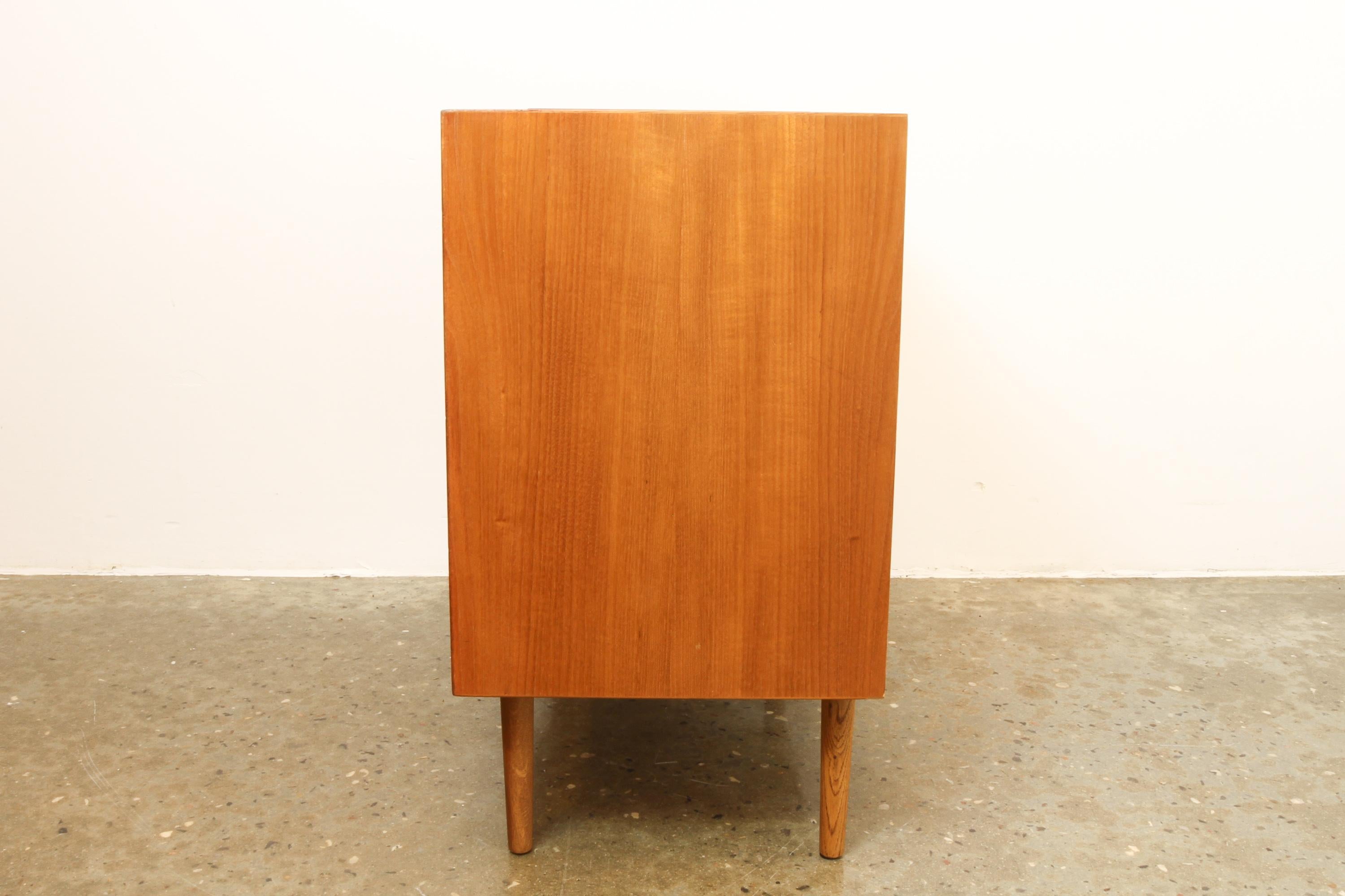 Veneer Danish Teak Chest of Drawers, 1960s