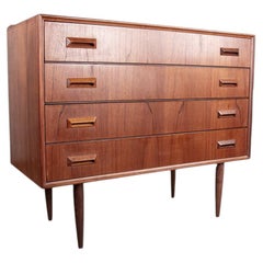 Danish Teak chest of drawers, 4 drawers, by Borge Mogensen, Søborg Mobelfabrik.