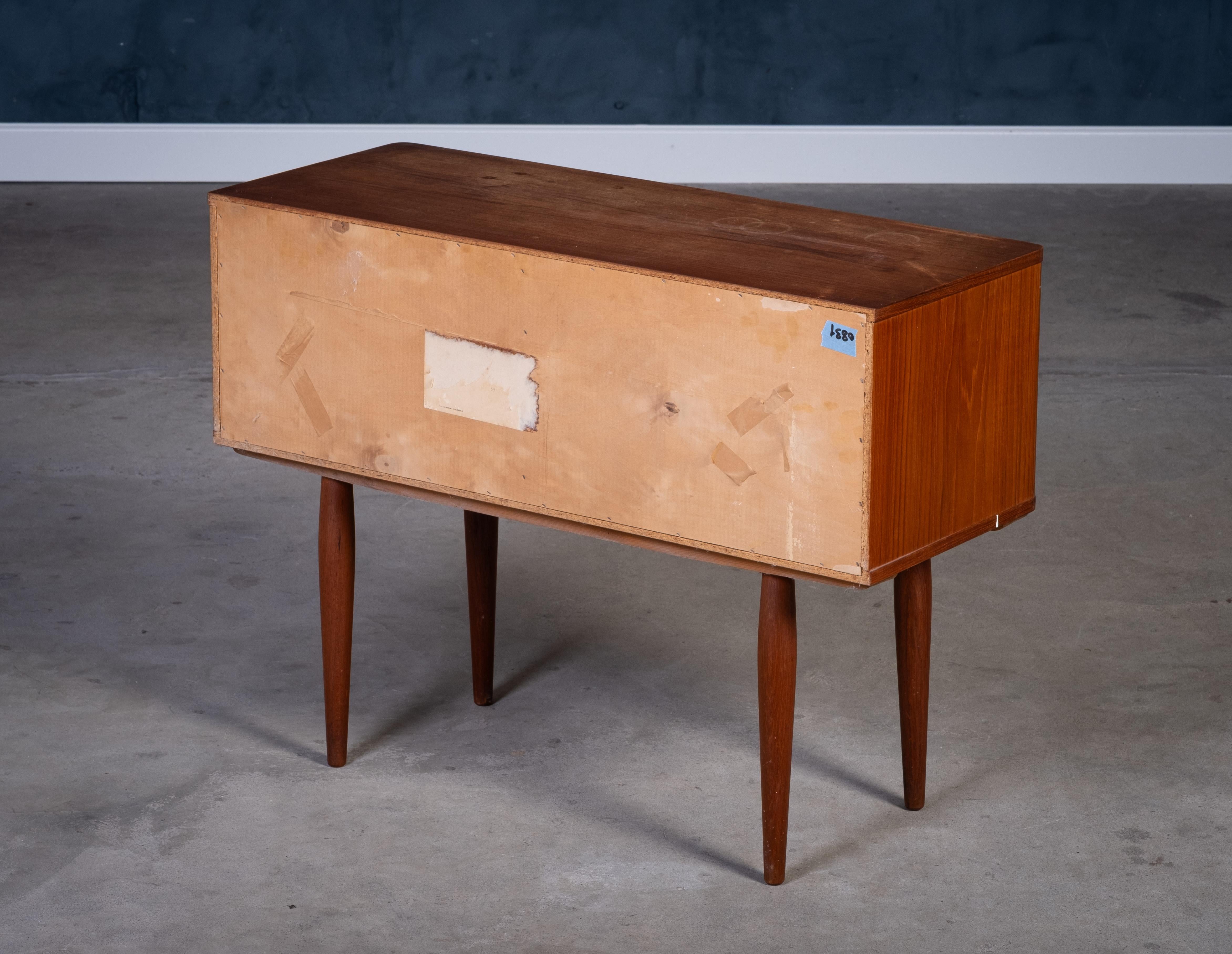 Cassettiera danese in teak attribuita ad Aksel Kjersgaard, anni '60 in vendita 4