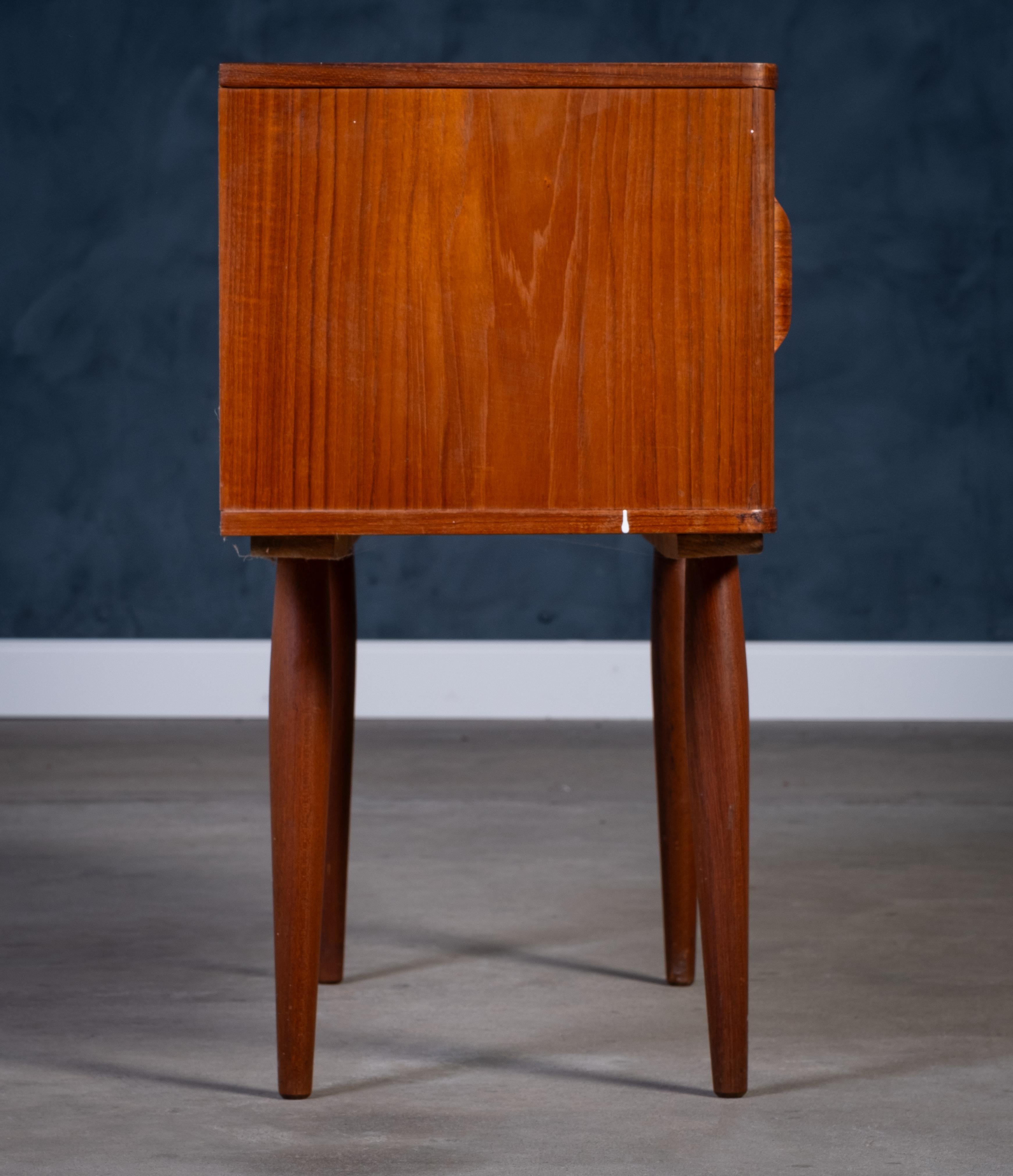 Cassettiera danese in teak attribuita ad Aksel Kjersgaard, anni '60 in vendita 3