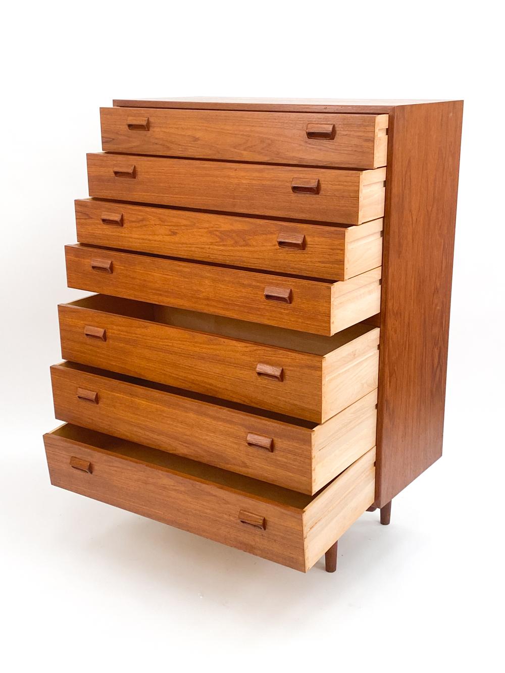 Mid-Century Modern Danish Teak Chest of Drawers By Borge Mogensen For Soborg, C.1950's For Sale
