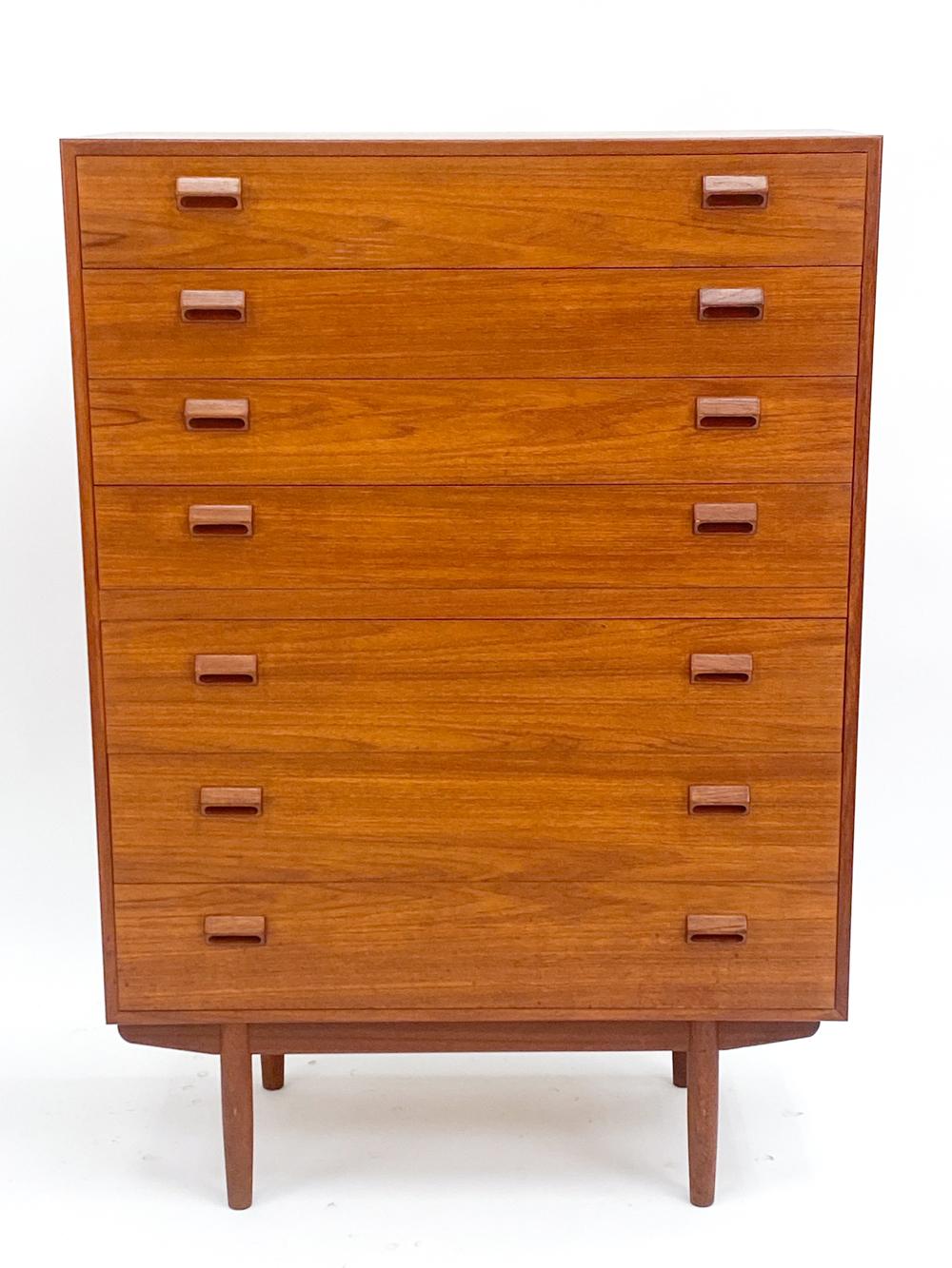20th Century Danish Teak Chest of Drawers By Borge Mogensen For Soborg, C.1950's For Sale