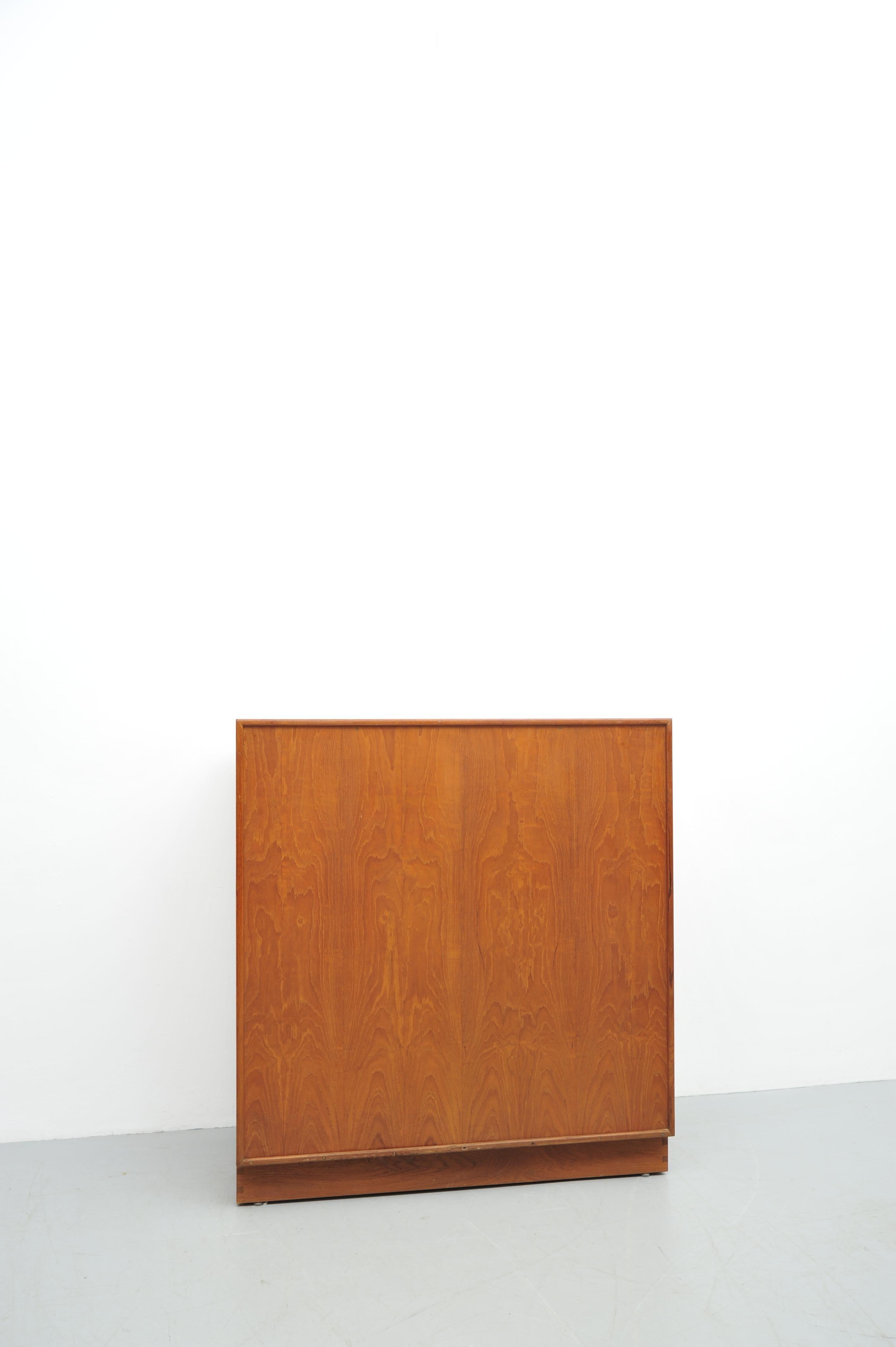 Danese Cassettiera danese in teak di Dyrlund, design scandinavo di metà secolo in vendita