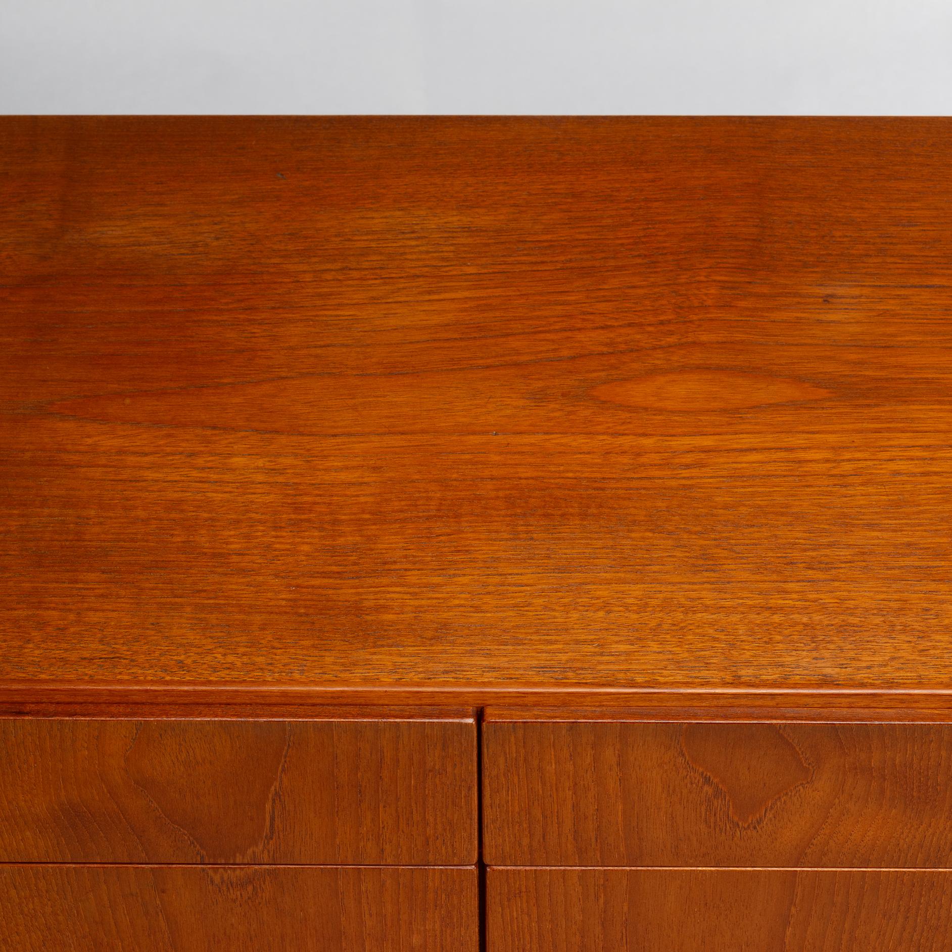 Danish Teak Chest of Drawers No. 234 by Børge Mogensen for FDB Mobler, 1960s 5