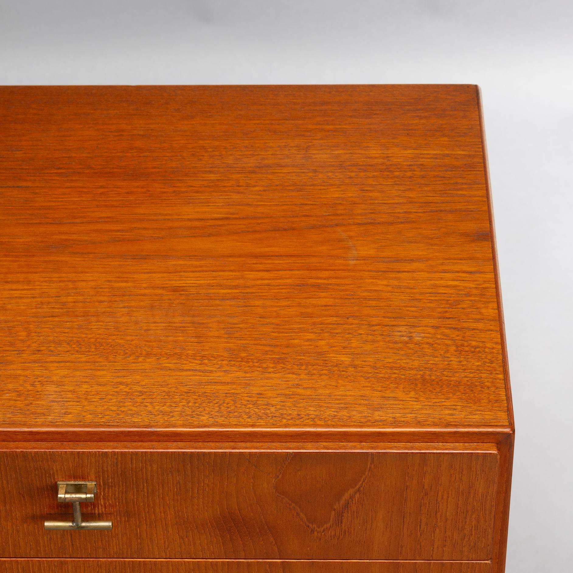 Danish Teak Chest of Drawers No. 234 by Børge Mogensen for FDB Mobler, 1960s 6