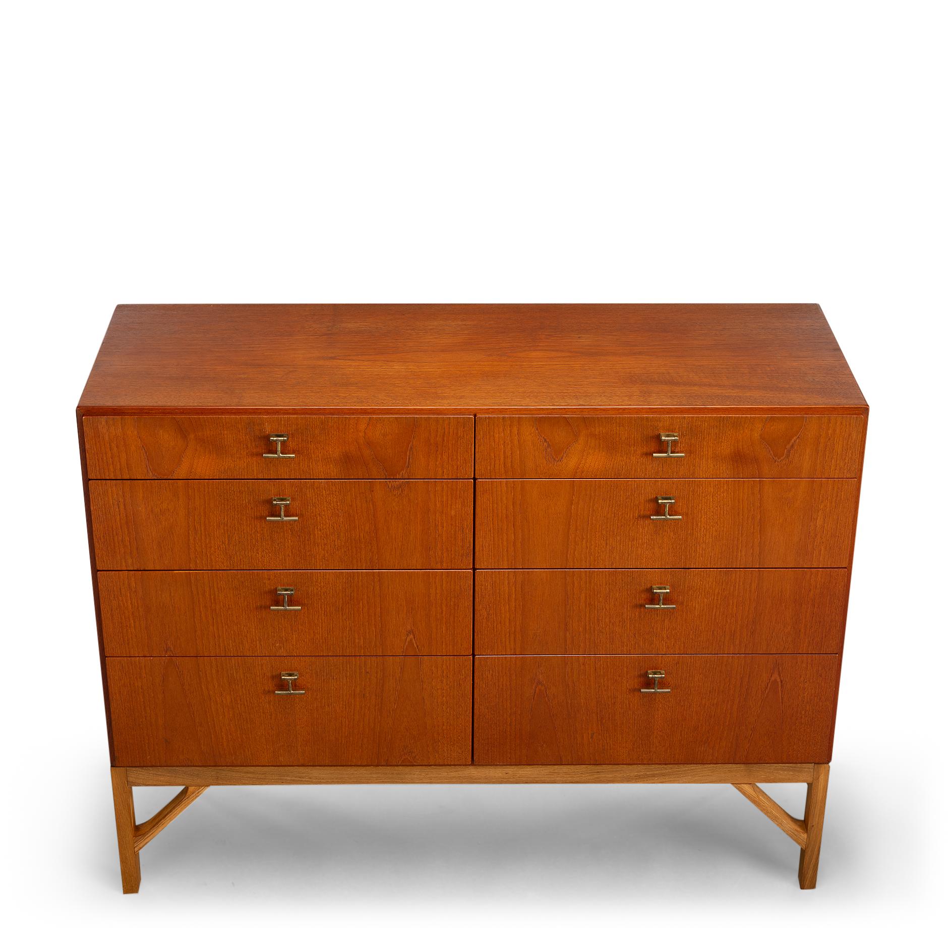 Mid-Century Modern Danish Teak Chest of Drawers No. 234 by Børge Mogensen for FDB Mobler, 1960s
