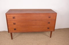 Danish teak chest of drawers or small sideboard, 3 large drawers, 1960.