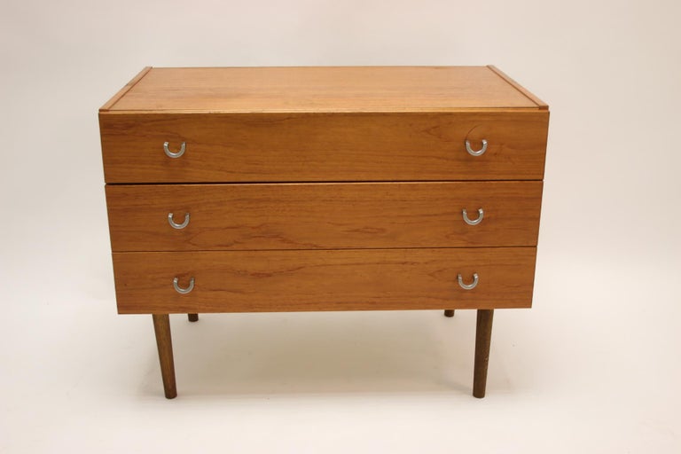 Danish Teak Chest of Drawers with 3 Drawers and Horseshoe Handles Aejm  Møbelfabr For Sale at 1stDibs