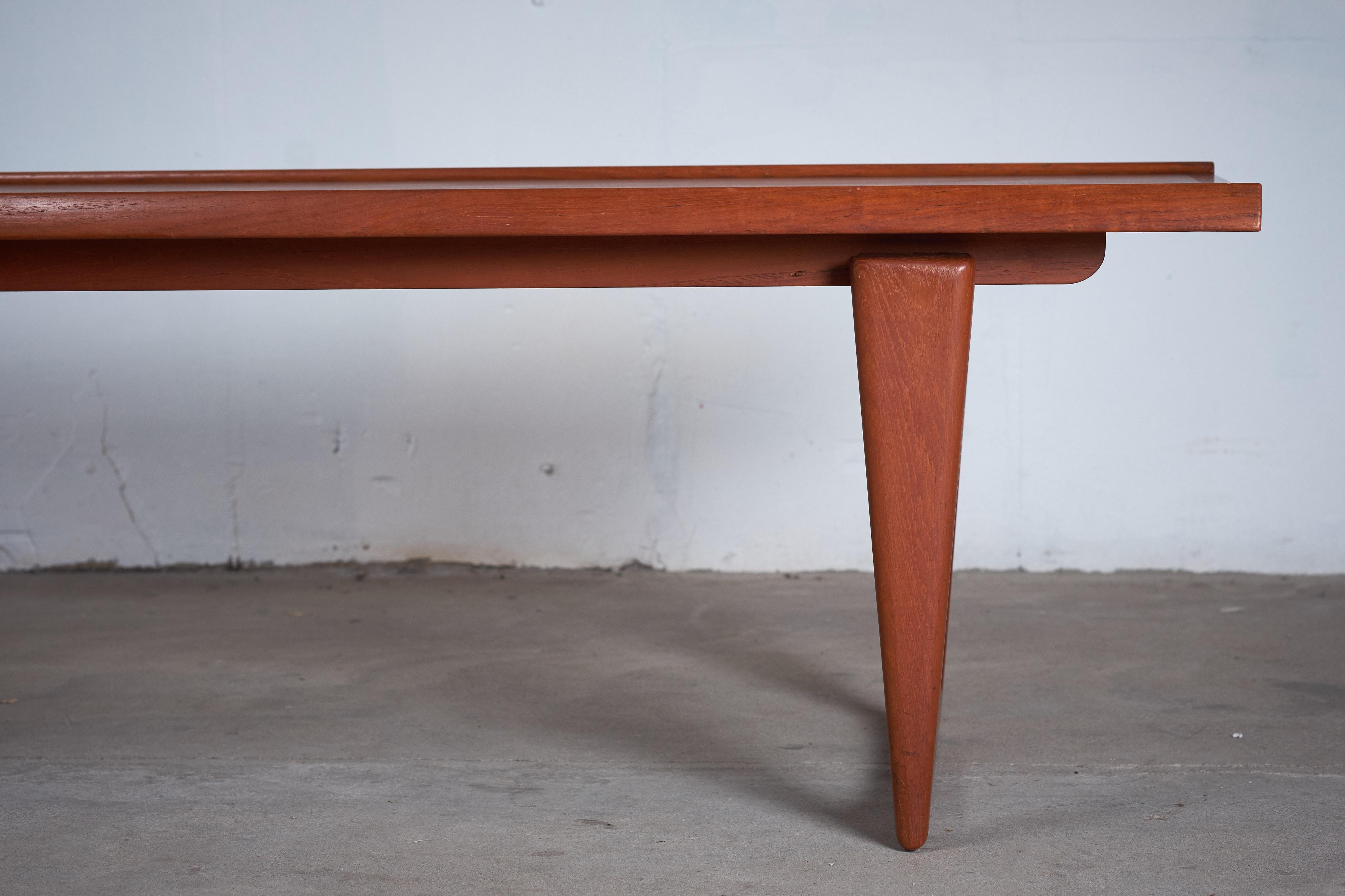 Danish Teak Coffee Table, 1960s In Good Condition In Middelfart, Fyn