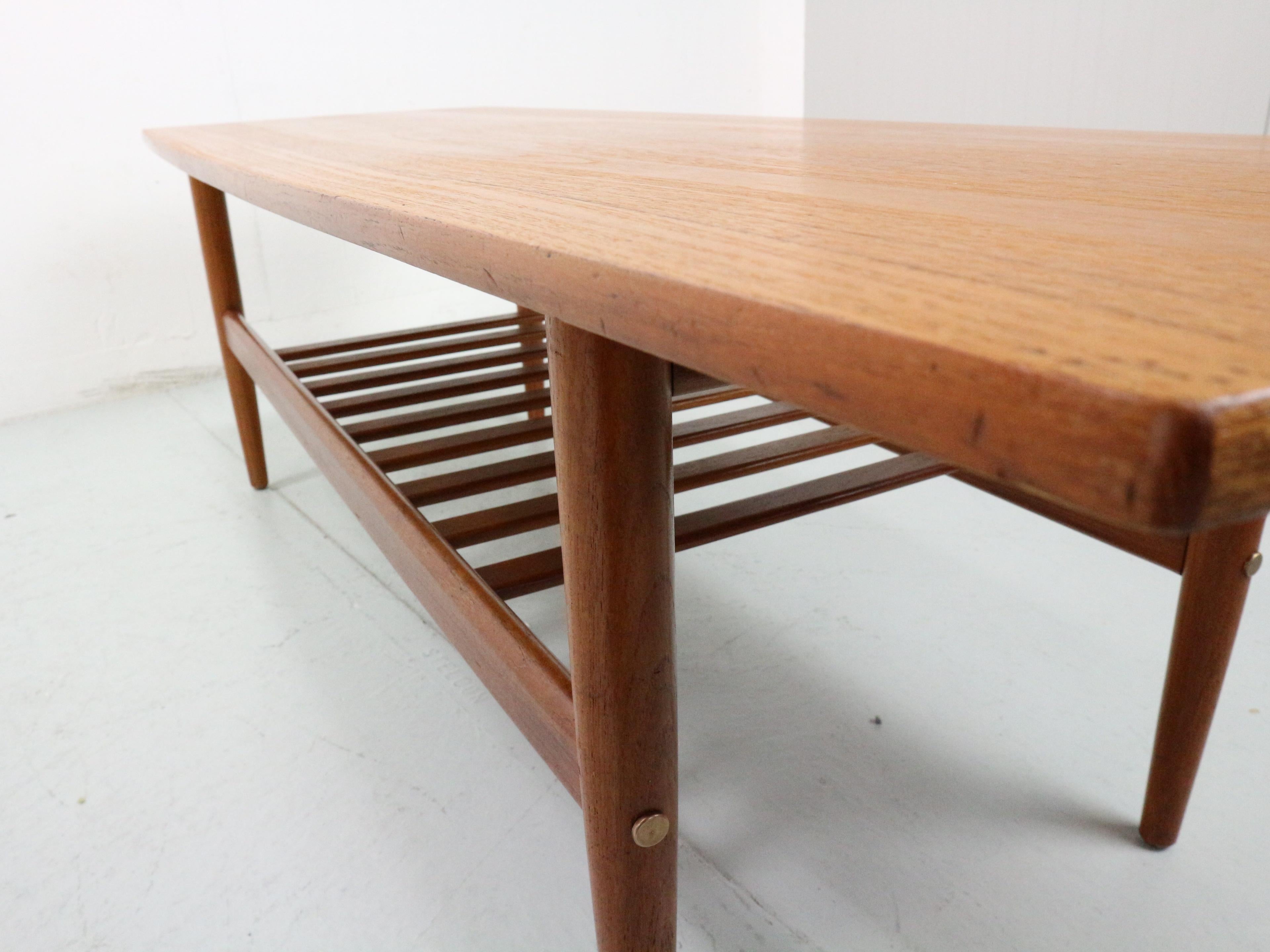 Danish teak coffee table attributed to Grete Jalk, 1960's For Sale 6