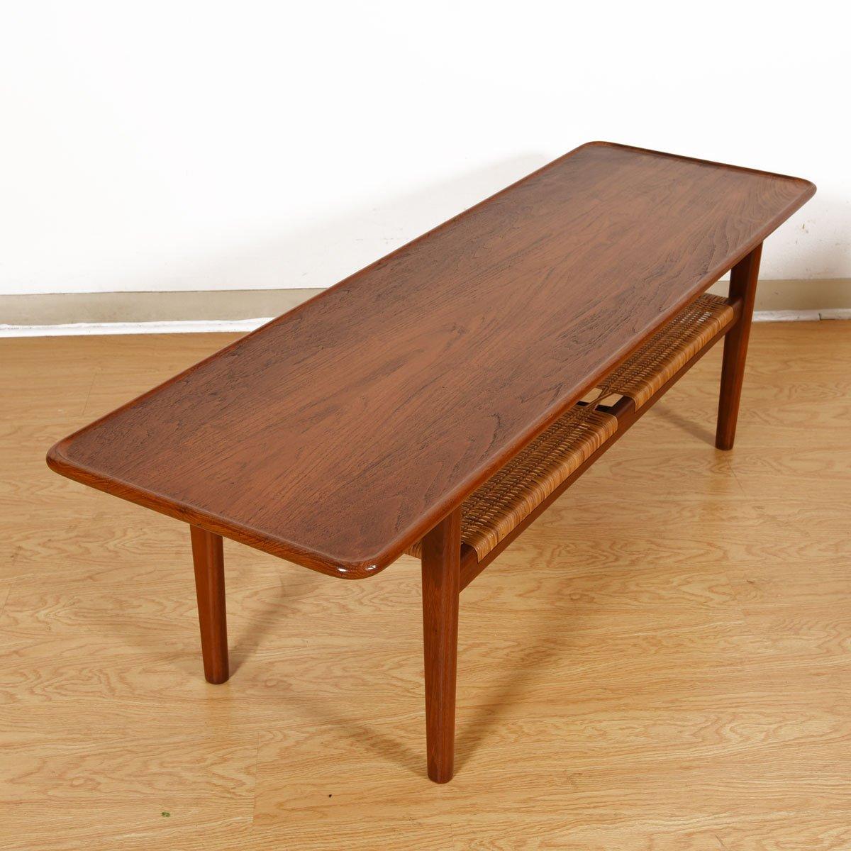 Mid-Century Modern Table basse danoise en teck de Hans Wegner pour Andreas Tuck en vente