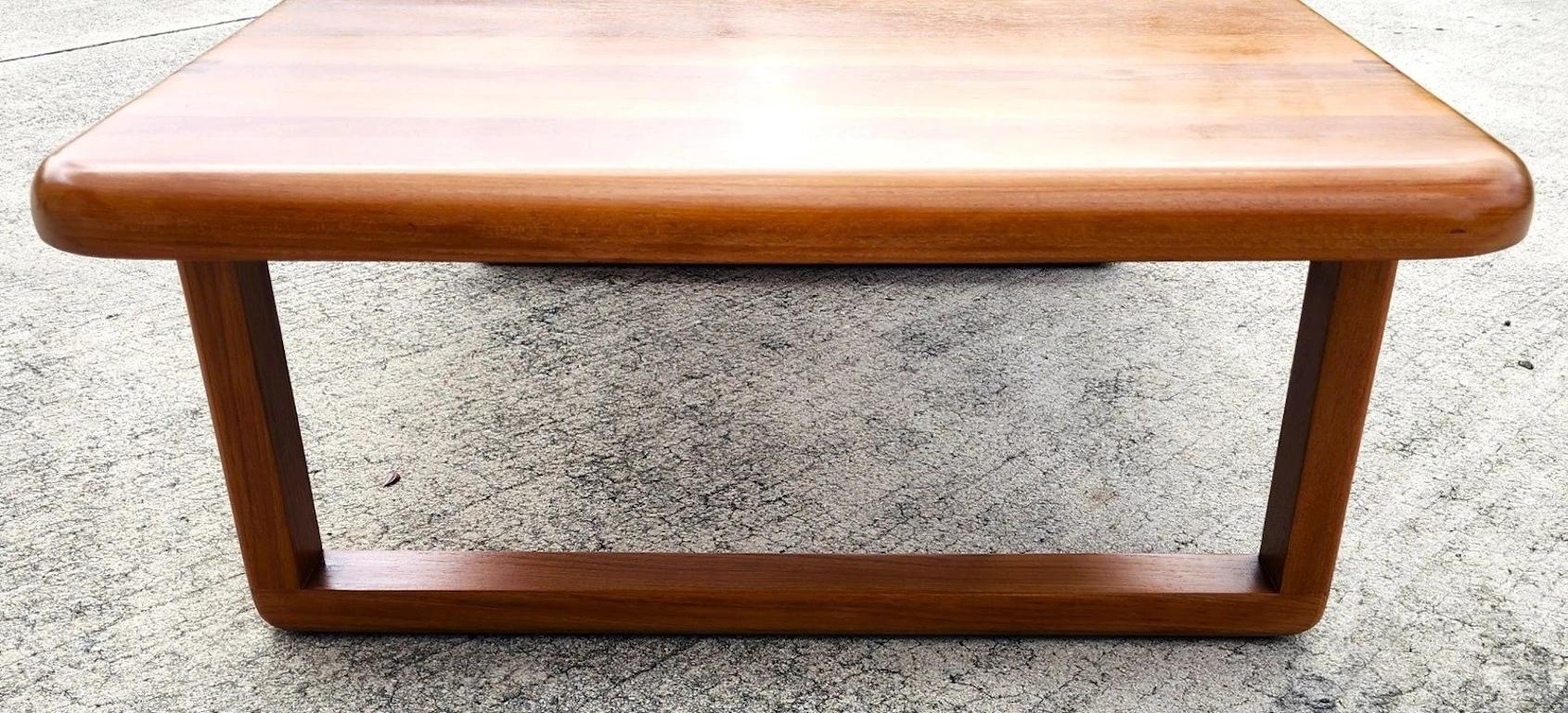 Table basse danoise en teck Niels Bach pour Randers Möbel en vente 3