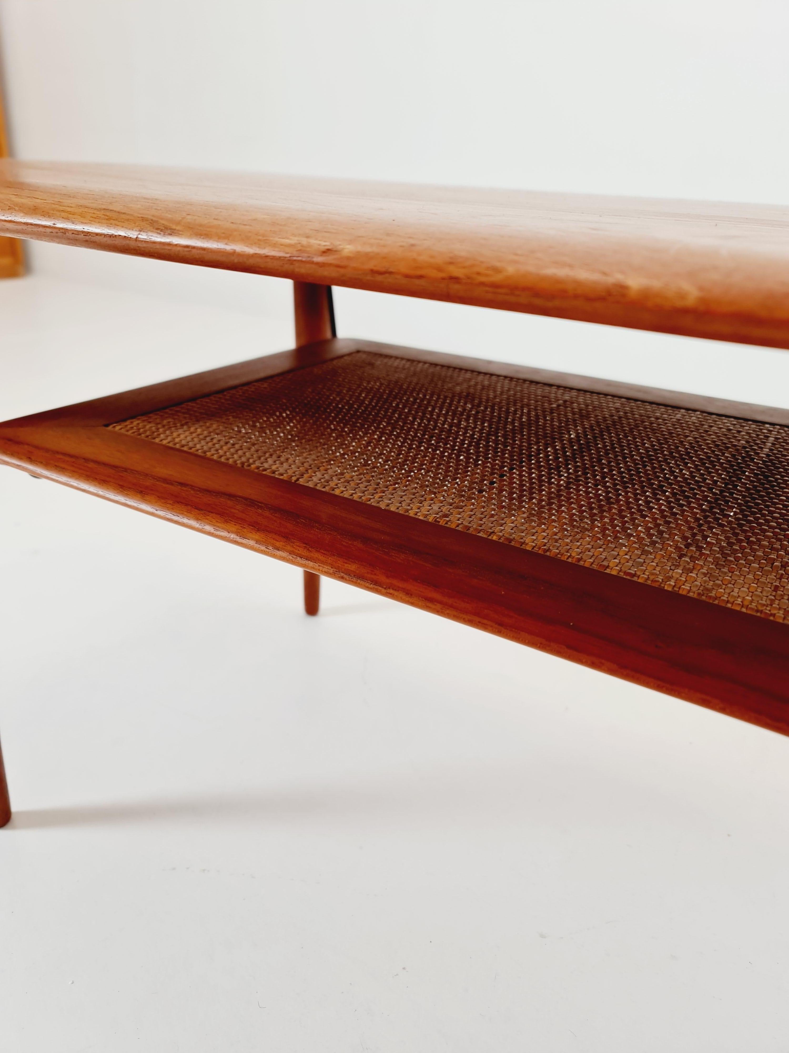 Dänischer Couchtisch aus Teakholz von Peter Hvidt &Orla Mølgaard  für France und Søn, 1960 (Mitte des 20. Jahrhunderts) im Angebot