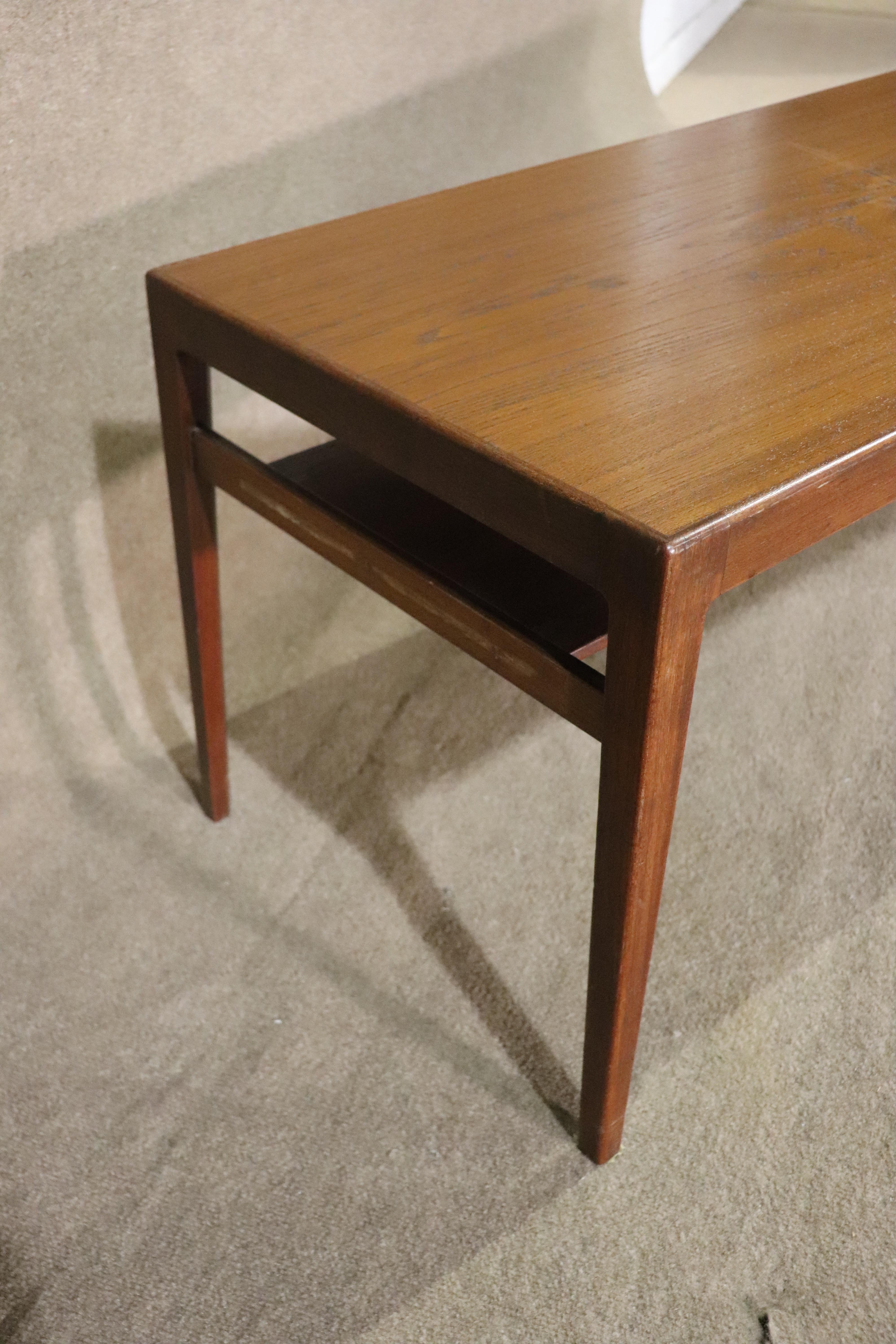 Danish Teak Coffee Table In Good Condition For Sale In Brooklyn, NY