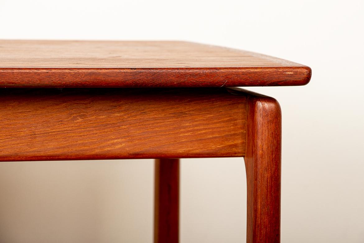 Dänischer Couchtisch aus Teakholz Modell 019 von Ole Wansher für Poul Jeppesen 1960. im Zustand „Hervorragend“ im Angebot in JOINVILLE-LE-PONT, FR