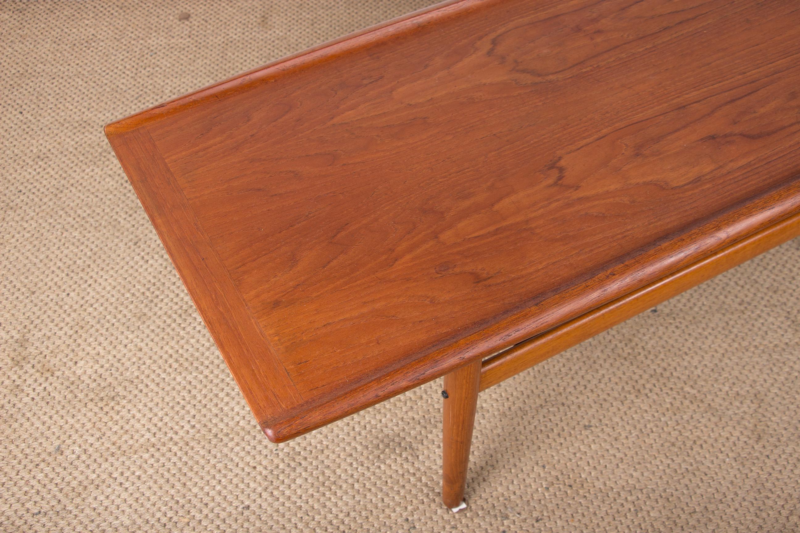 Danish Teak coffee table, two levels, by Grete Jalk for Glostrup Mobelfabrik 196 For Sale 4