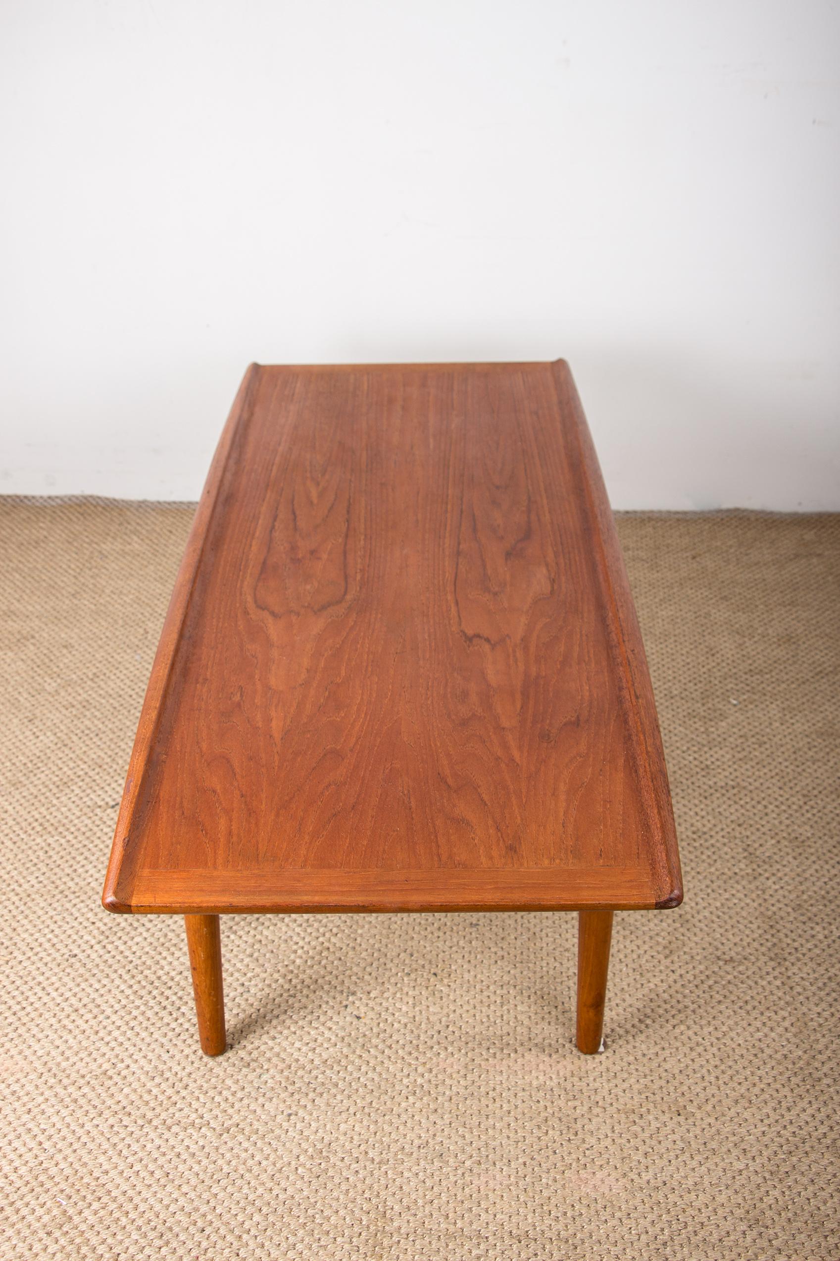 Danish Teak coffee table, two levels, by Grete Jalk for Glostrup Mobelfabrik 196 For Sale 7