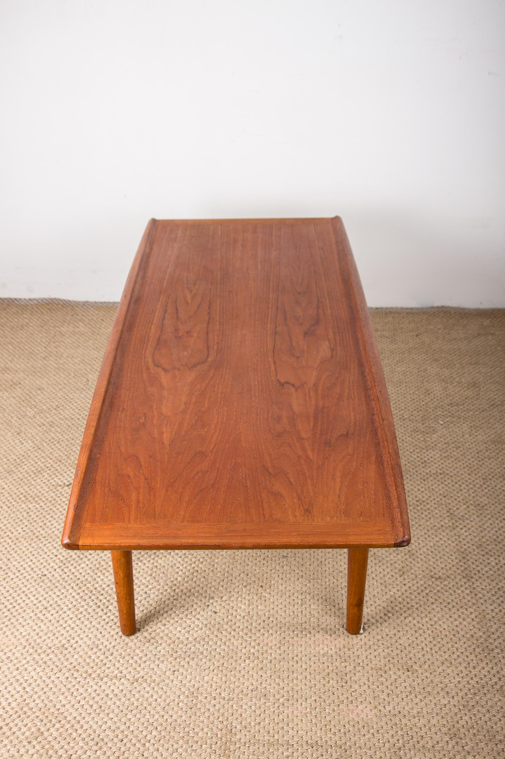 Danish Teak coffee table, two levels, by Grete Jalk for Glostrup Mobelfabrik 196 For Sale 7