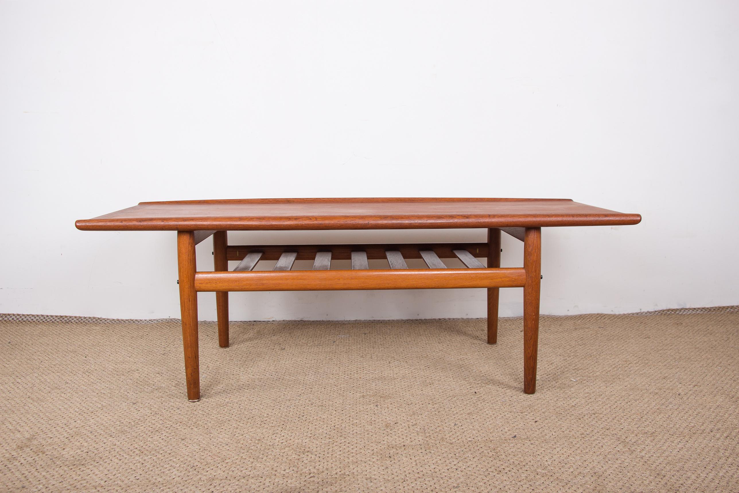 Scandinavian Modern Danish Teak coffee table, two levels, by Grete Jalk for Glostrup Mobelfabrik 196 For Sale