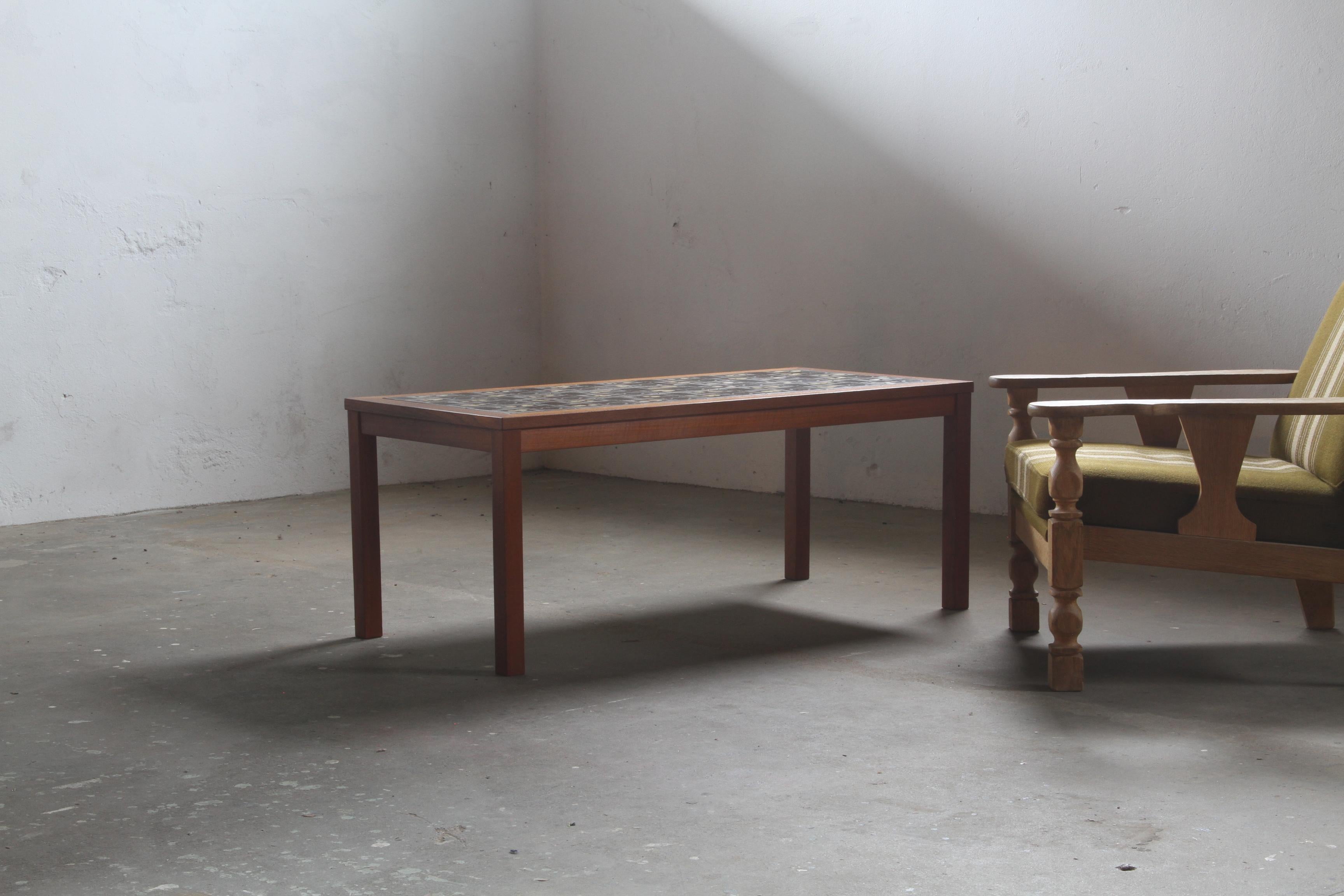 Danish Teak Coffee Table with Ceramic Tile Top, 1960s In Good Condition For Sale In Store Heddinge, DK