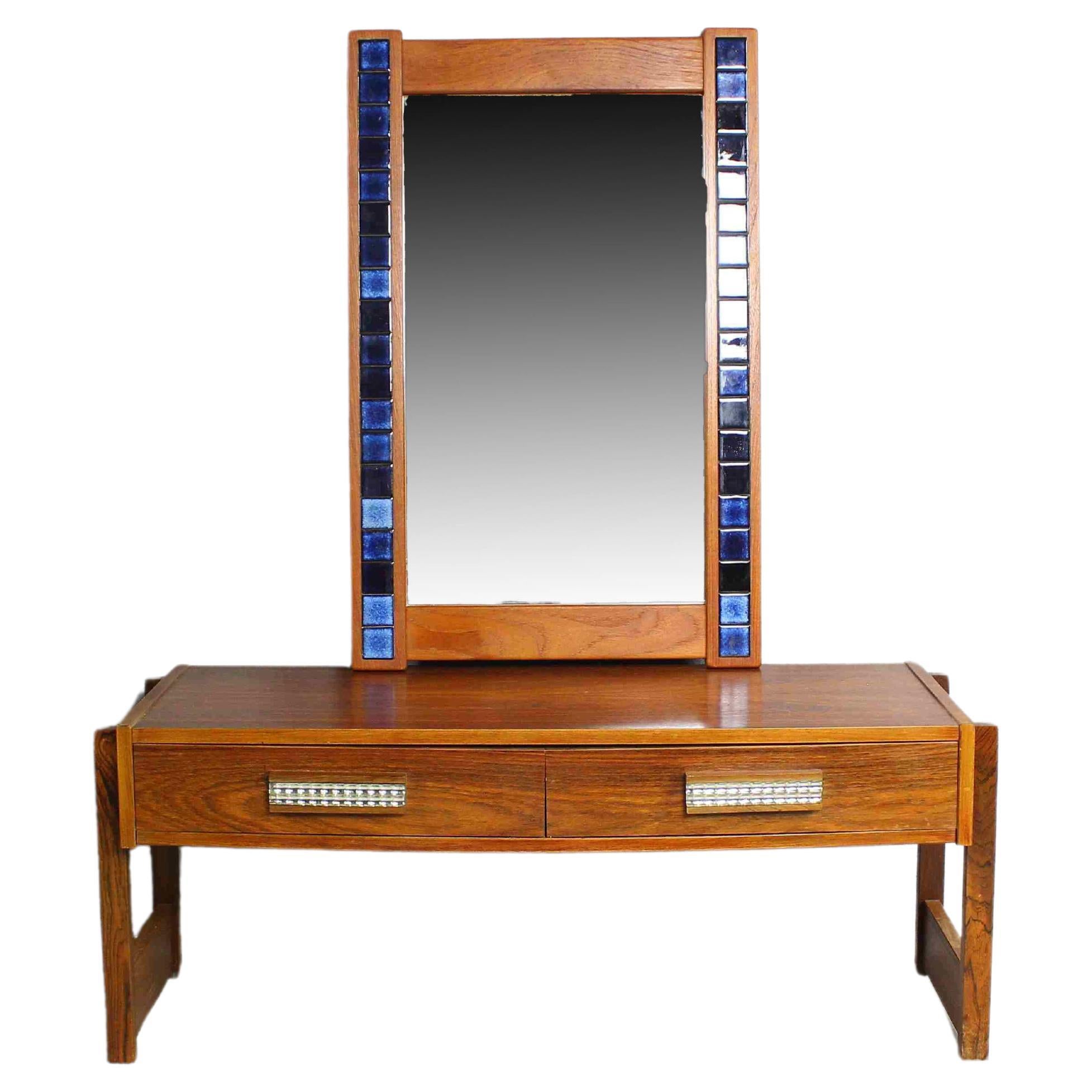 Console danoise en teck avec miroir, années 1960