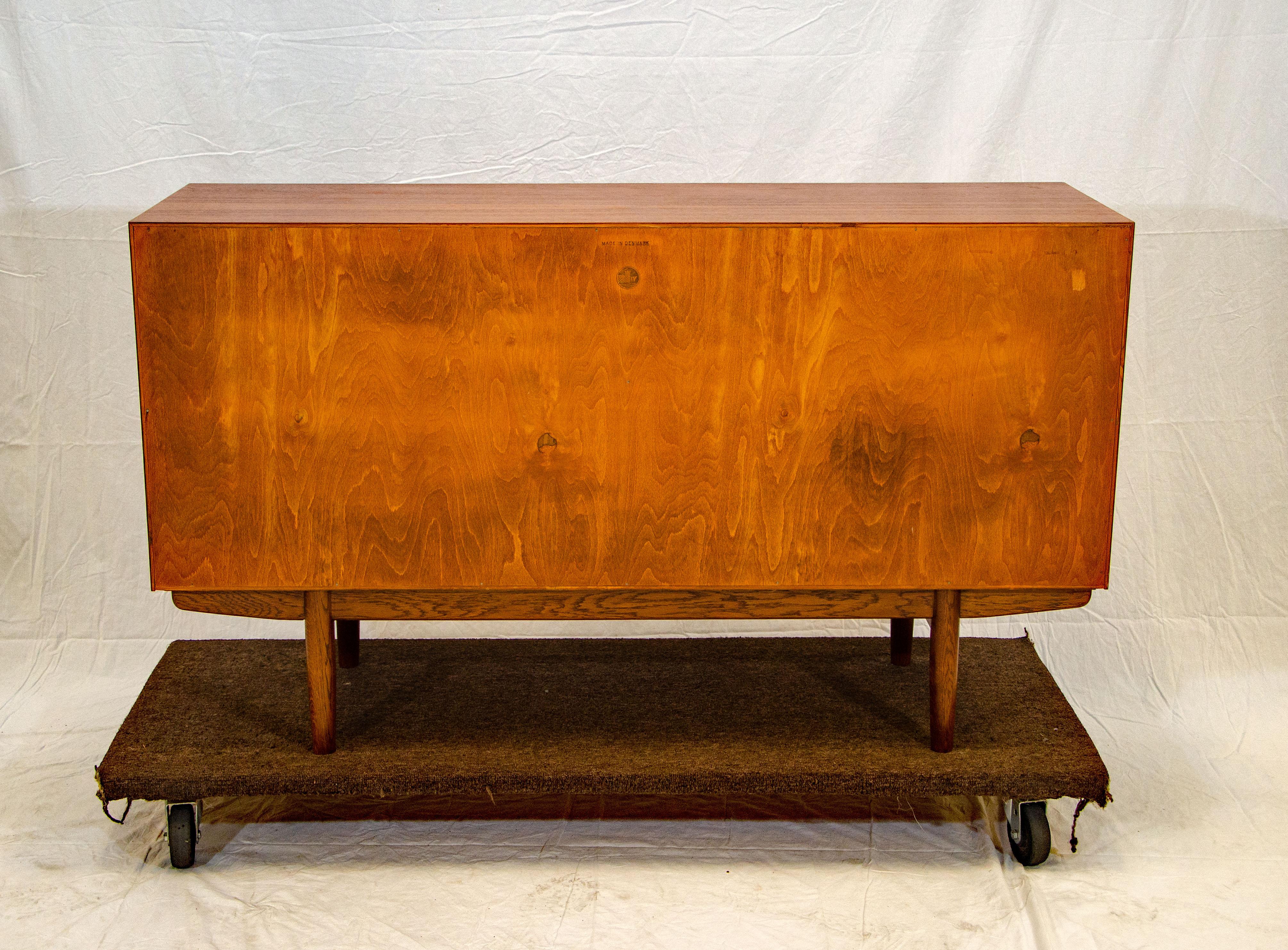 Danish Teak Credenza, Børge Mogensen for A/S Søborg Møbelfabrik 'Søborg Møbler' 6