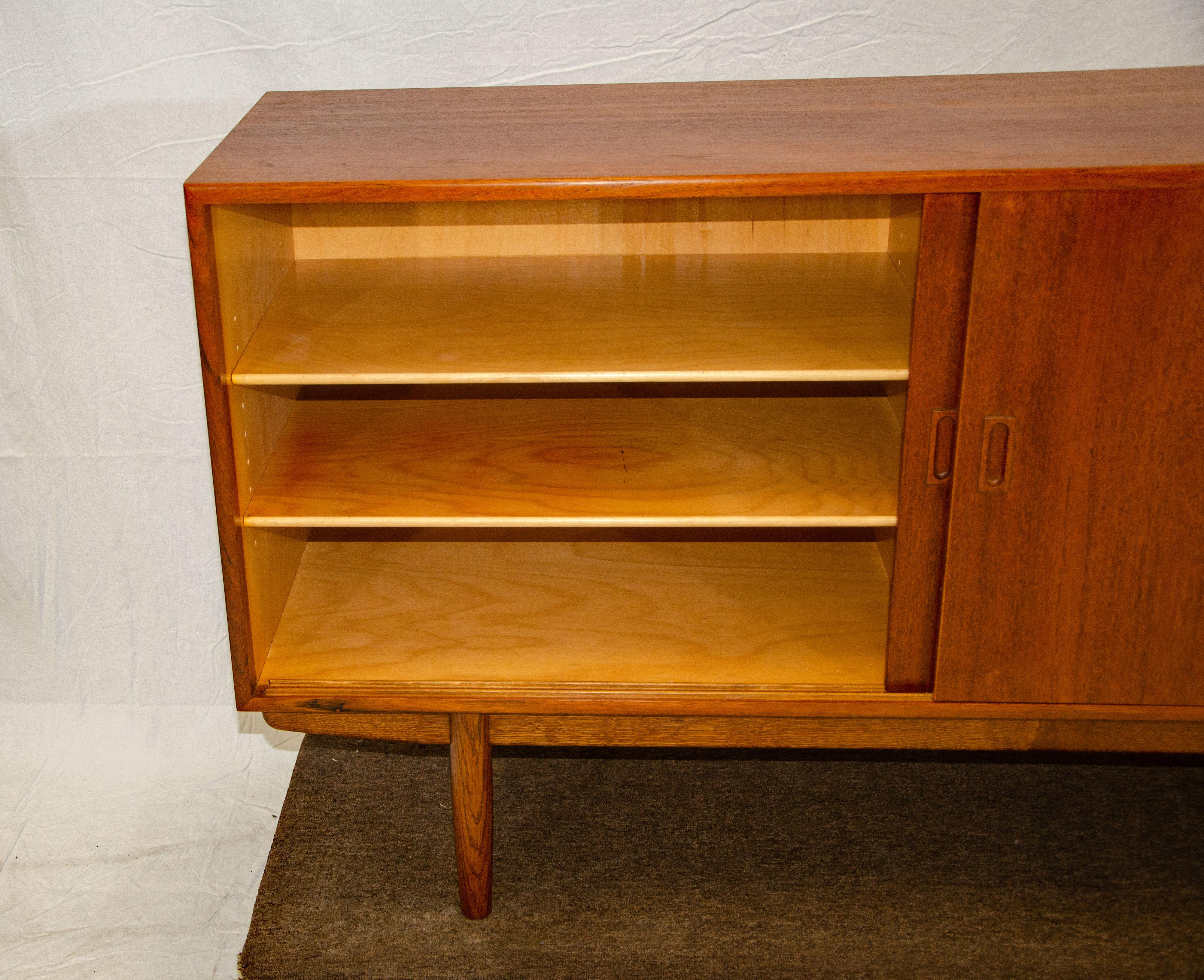 Danish Teak Credenza, Børge Mogensen for A/S Søborg Møbelfabrik 'Søborg Møbler' 2