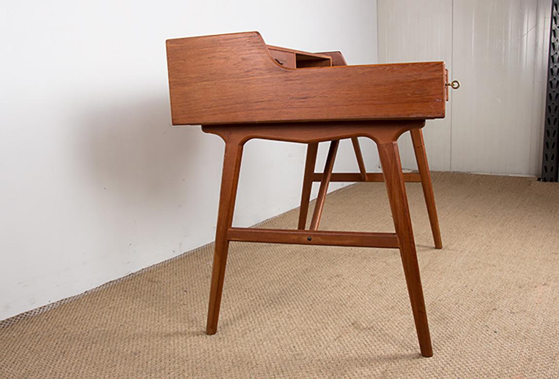 Scrivania danese in teak, modello 56, di Arne Wahl Iversen per Vinde Mobelfabrik 1960. in vendita 6