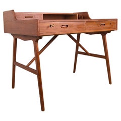 Scrivania danese in teak, modello 56, di Arne Wahl Iversen per Vinde Mobelfabrik 1960.