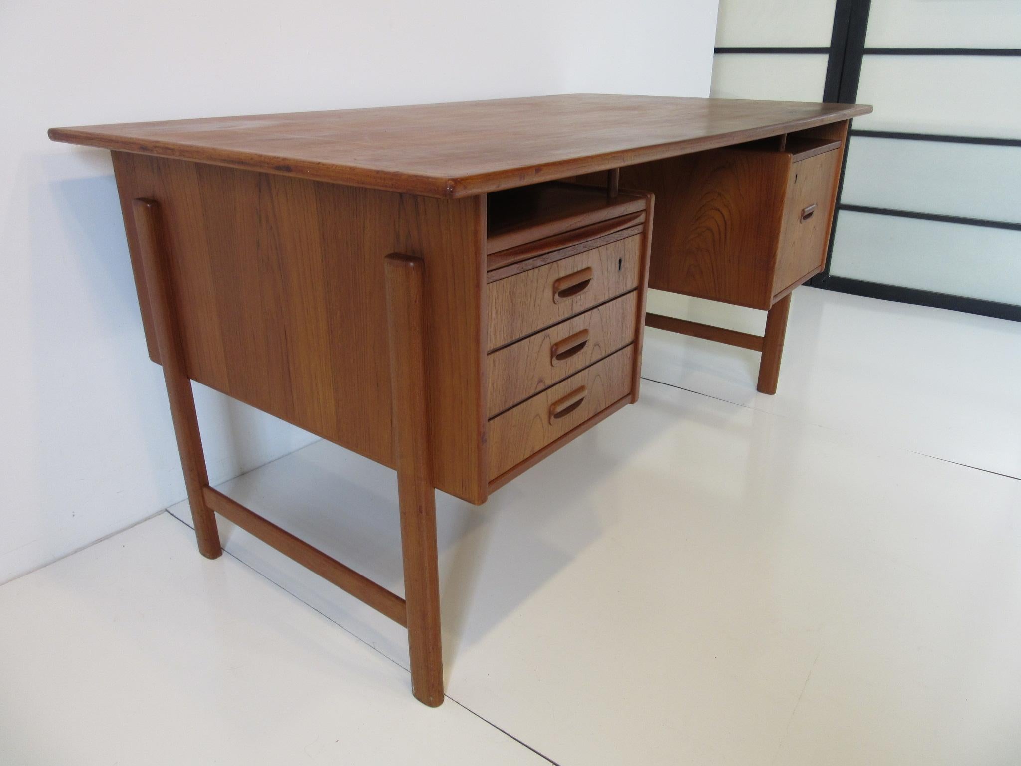 20th Century Danish Teak Desk with Bookcase in the Style of Vodder & Kai Kristiansen