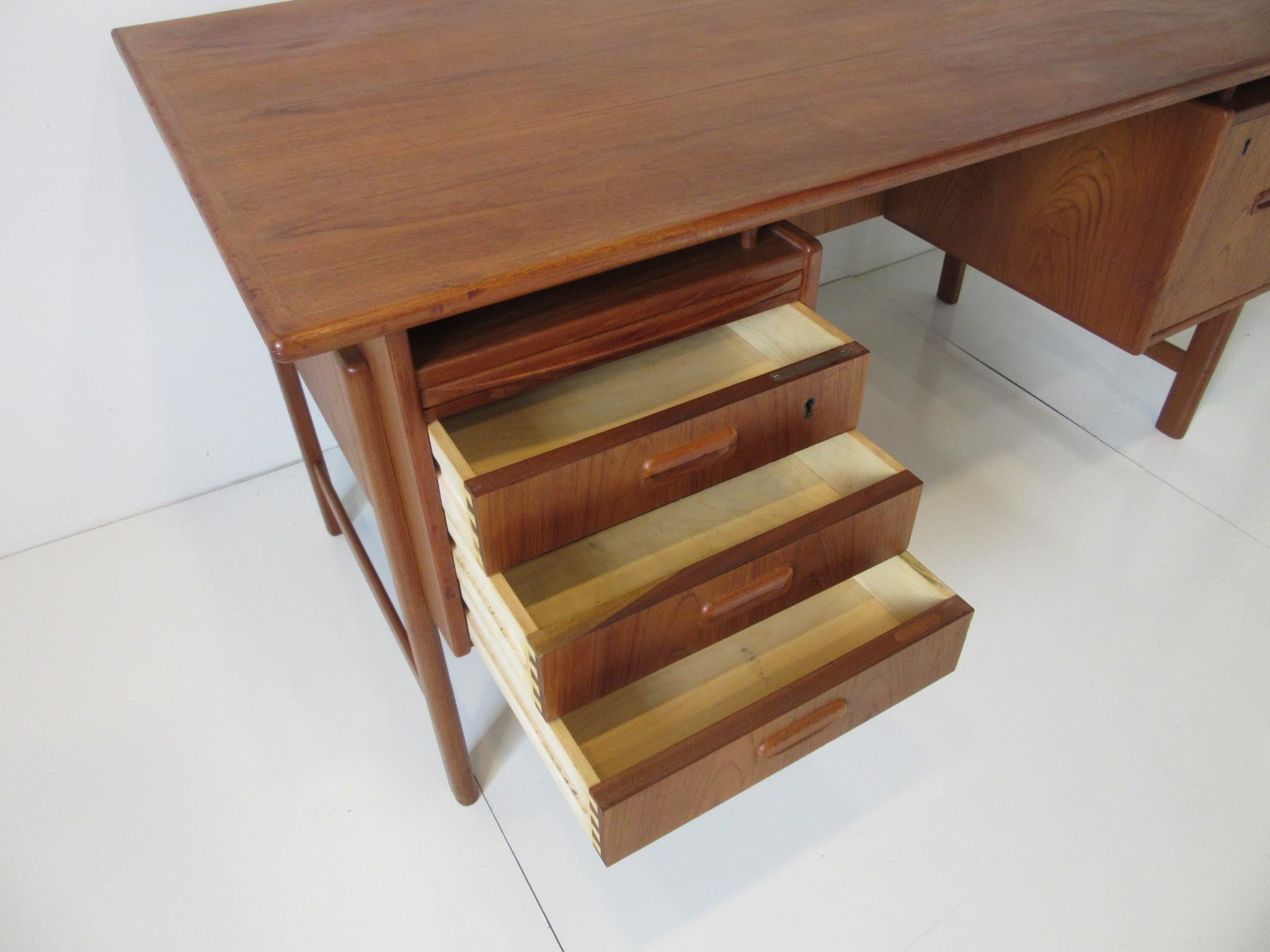 Danish Teak Desk with Bookcase in the Style of Vodder & Kai Kristiansen 2