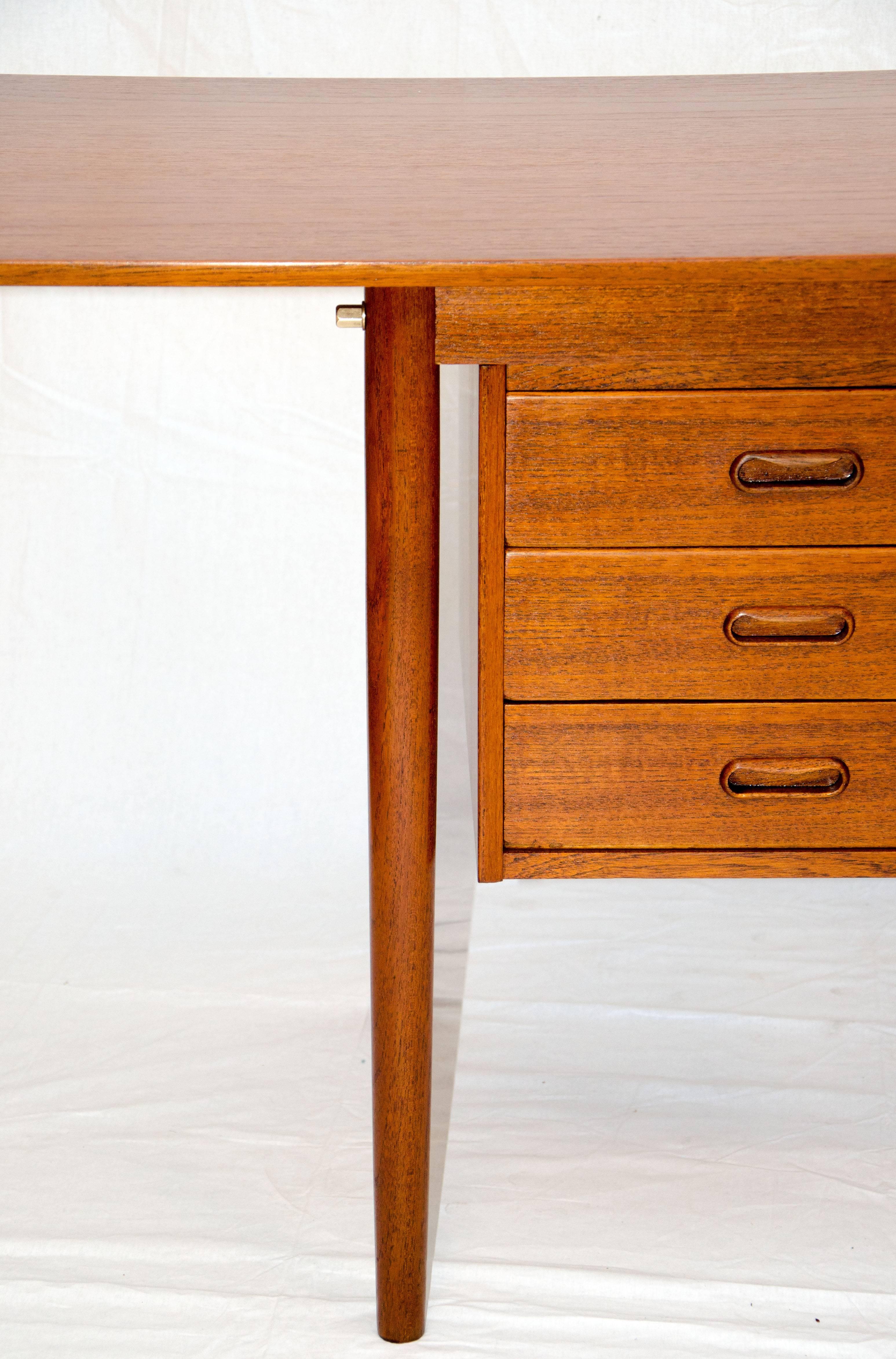 Danish Teak Desk with Extension by Arne Vodder 1