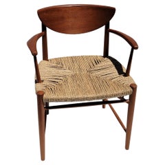 Fauteuil de salle à manger danois en teck, par Peter Hvidt